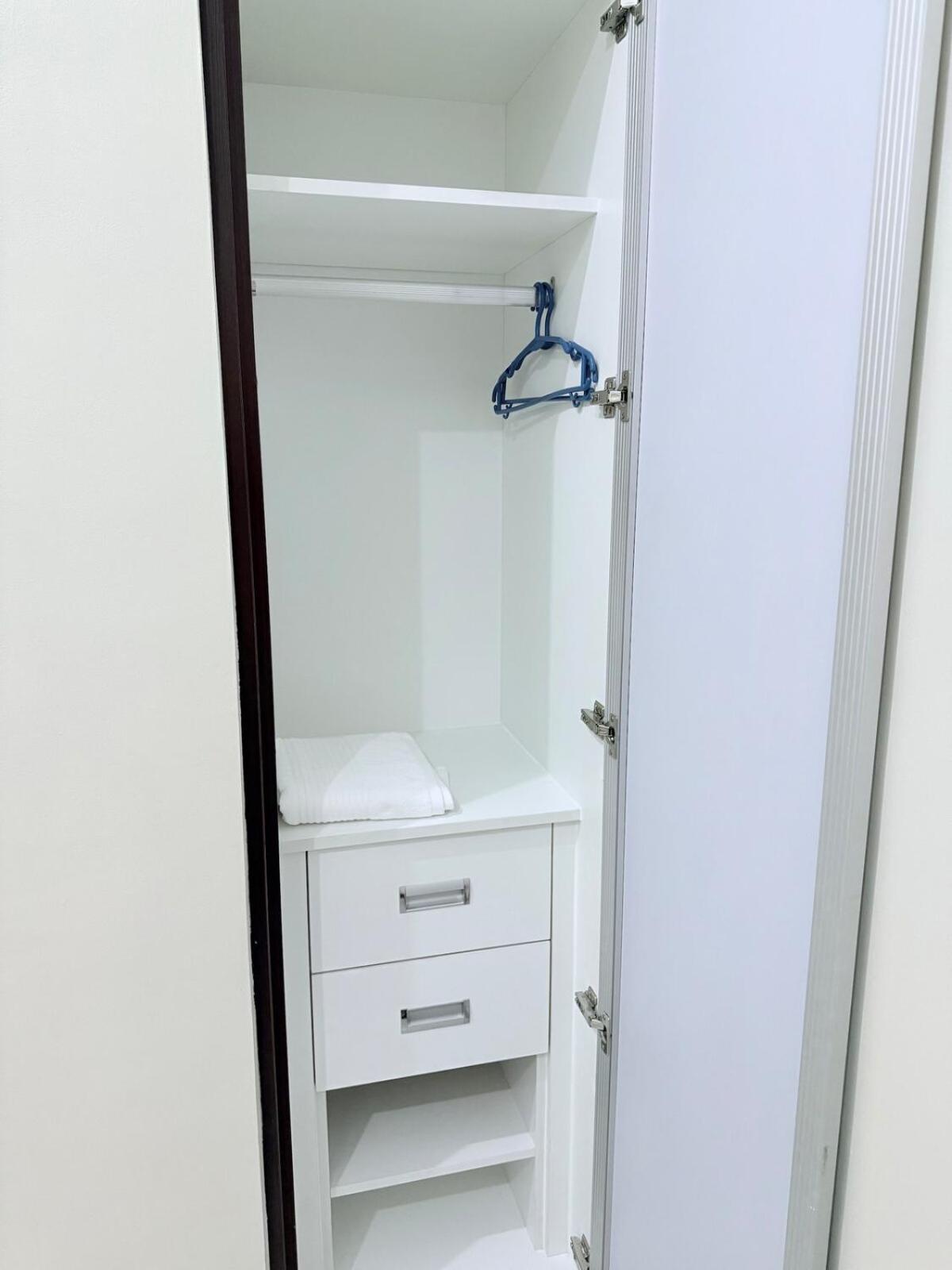 Apartment New Unit In Aurora Escalades Tower Cubao Quezon Manila
