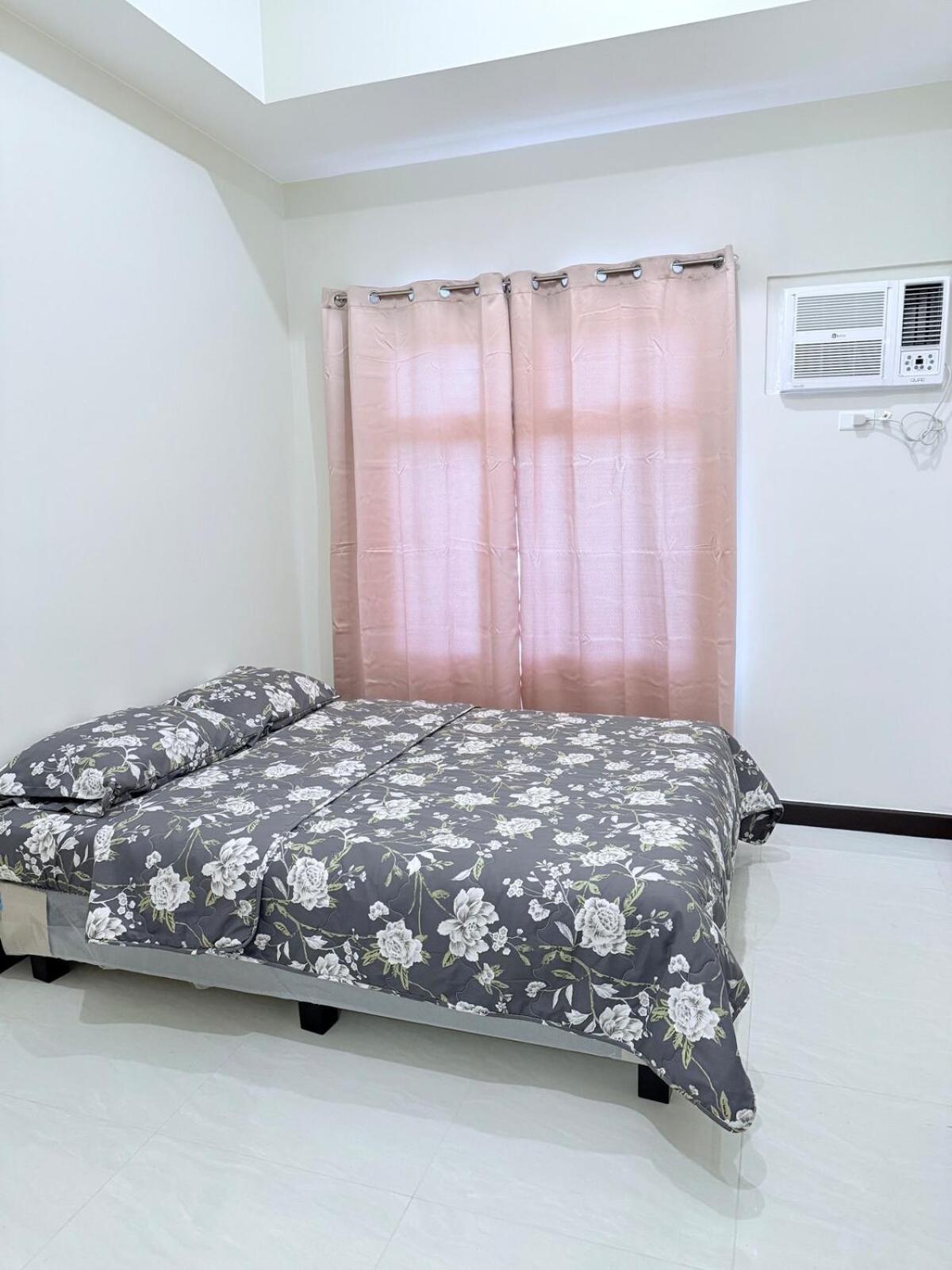 New Unit In Aurora Escalades Tower Cubao Quezon Apartment *