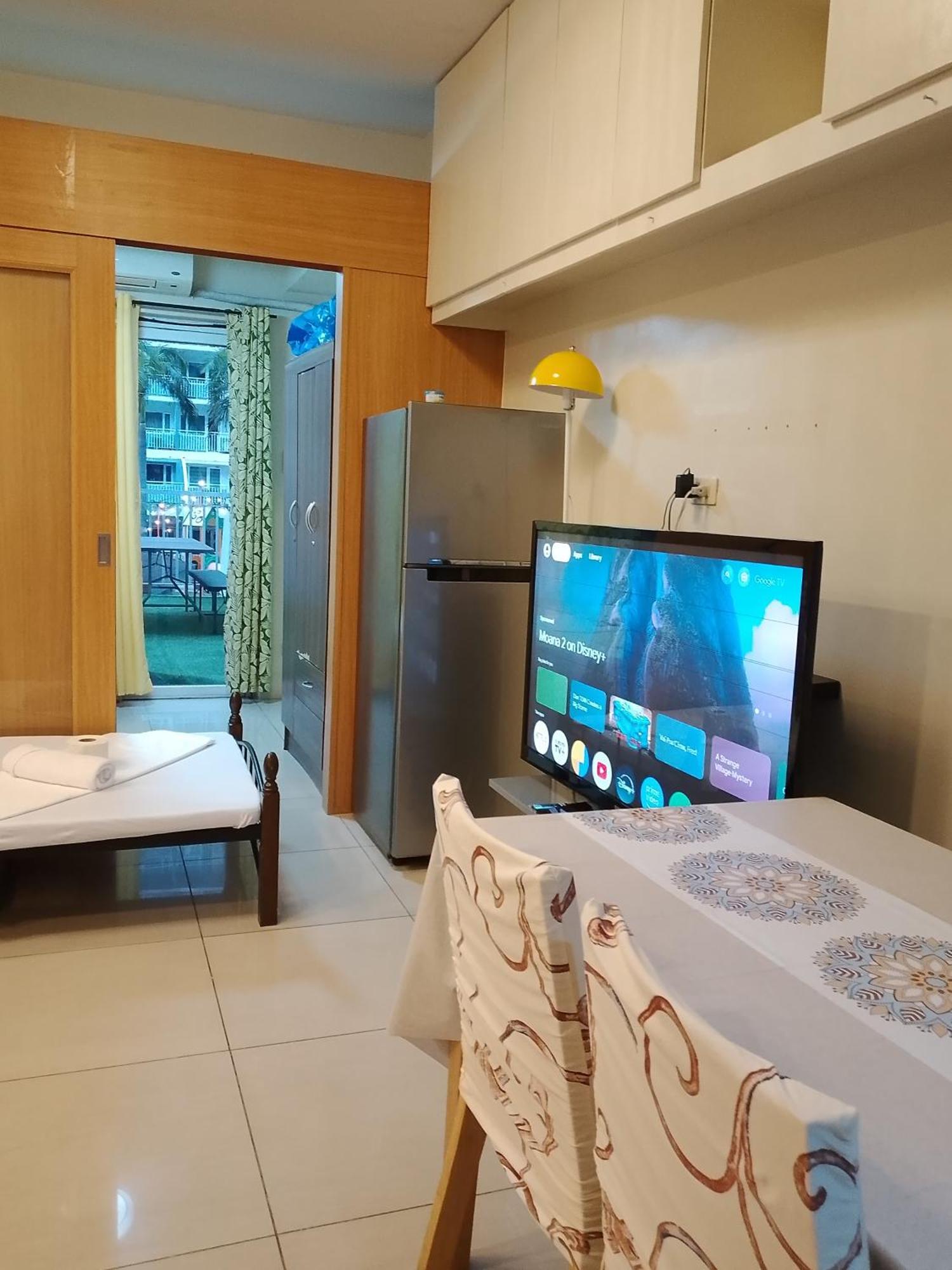 232d Pool View With Big Balcony *