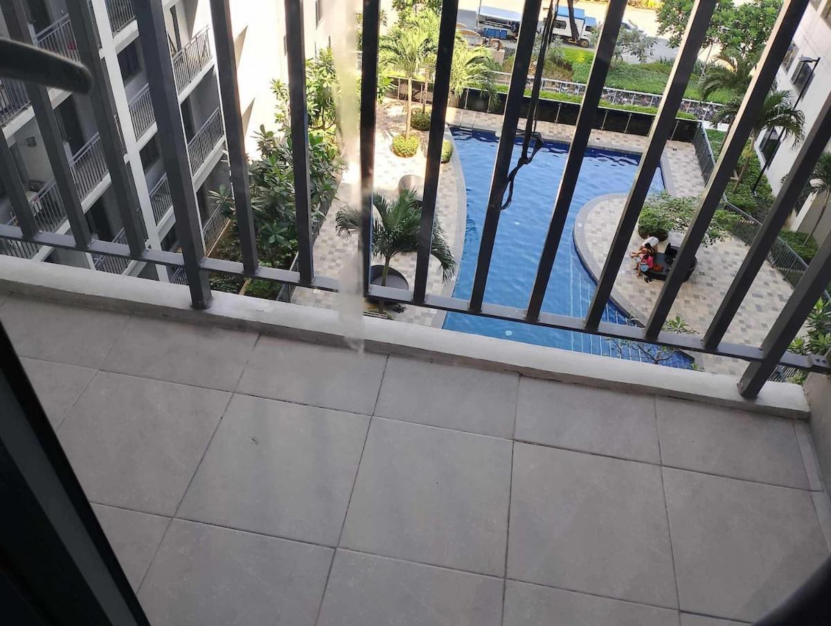 Shore 2 Residences Cozy 7106 Facing Pool Near Sm Mall Of By Prime Apartment Manila