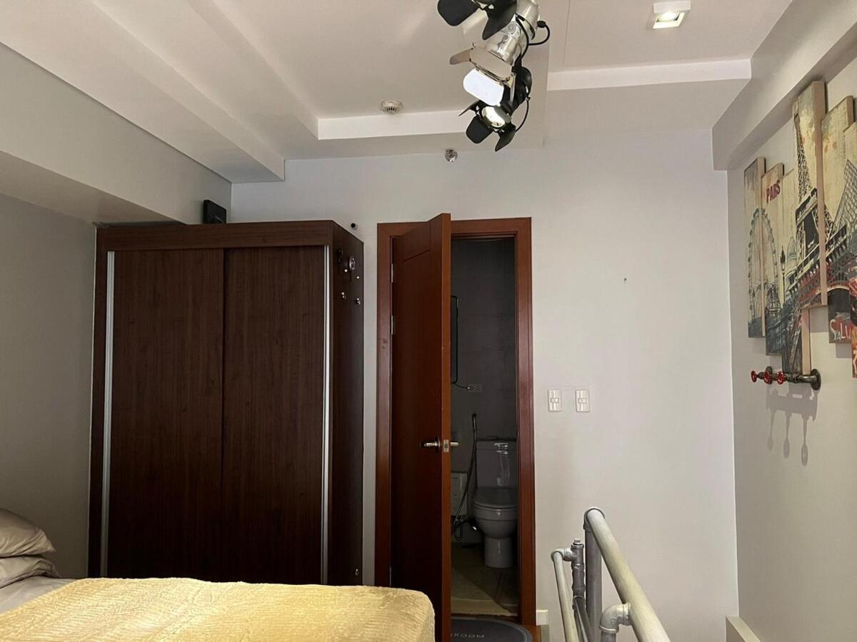 Apartment Loft-type, Loft In Makati, In Front Greenbelt Mall