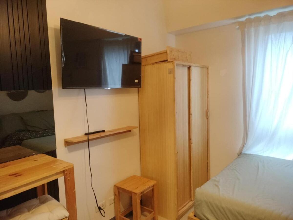 Cozy Wooden Design Unit At 7 Edsa Manila