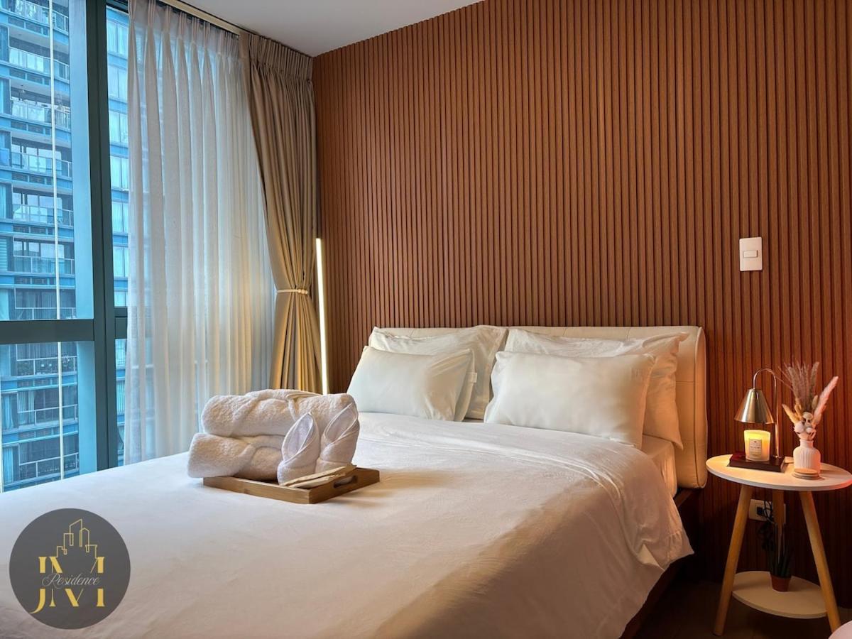 Cozy & Aesthetic 1 Bedroom In Bgc Apartment Manila
