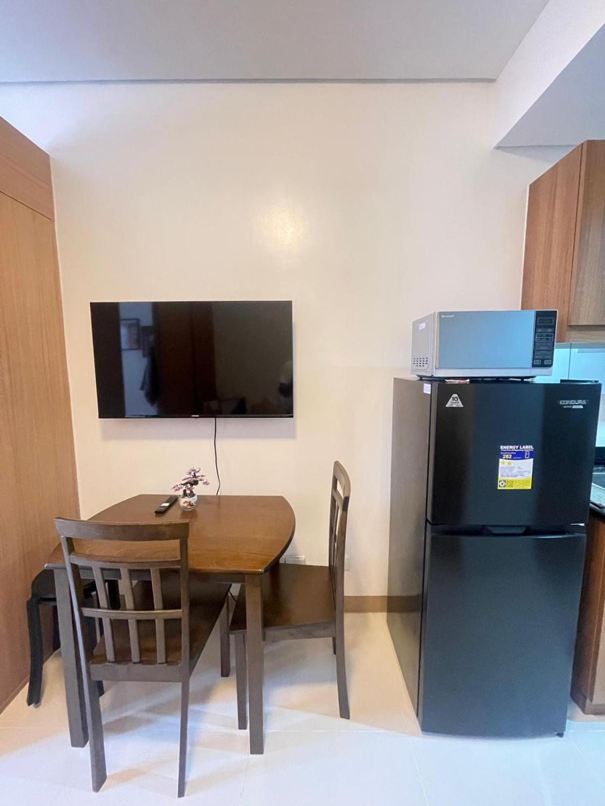 Aparthotel Lush Residences, Makati City, Metro Philippines