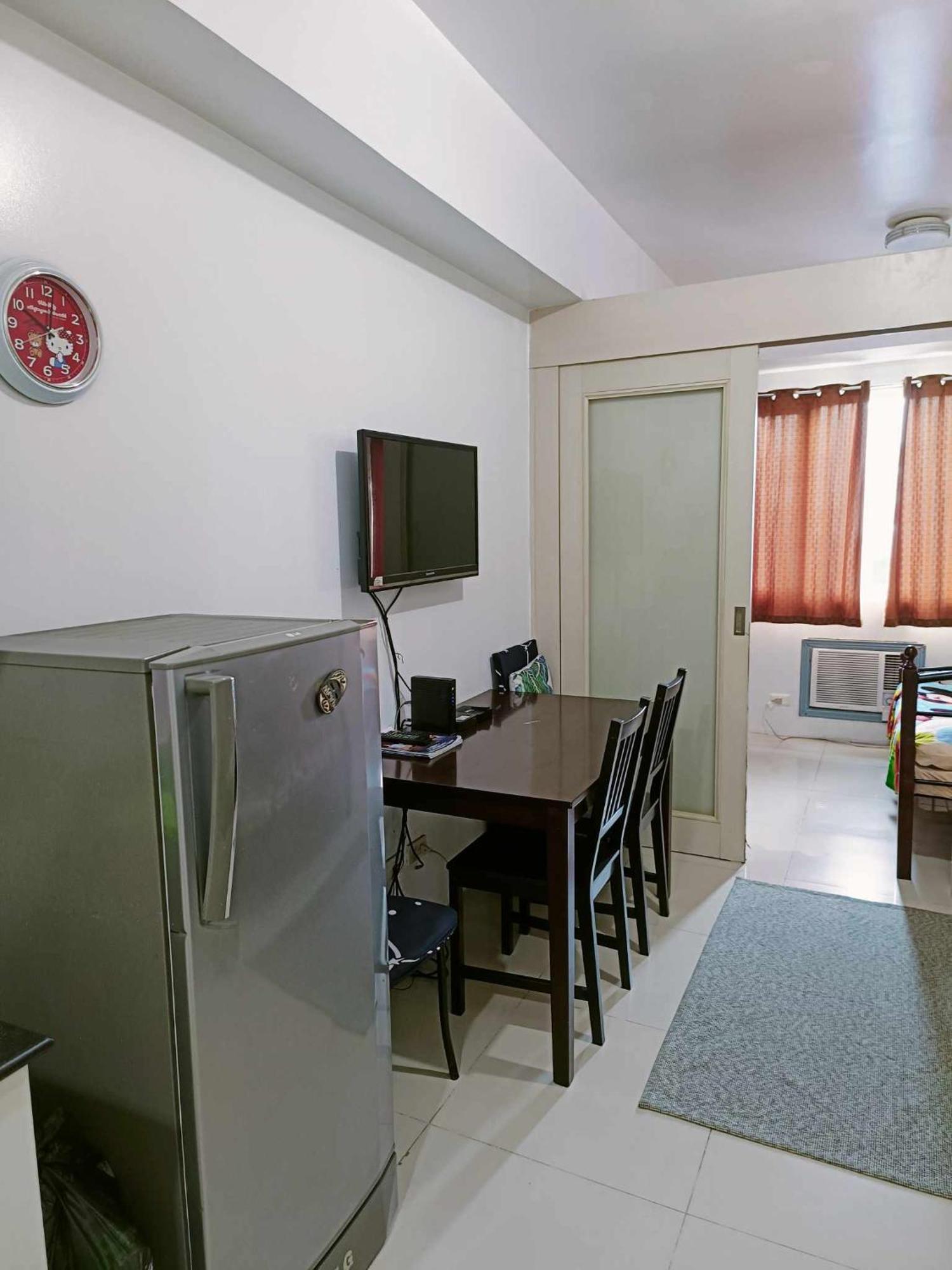 2 Bedroom Just Accross Moa And Smx By Jam Ez Apartment