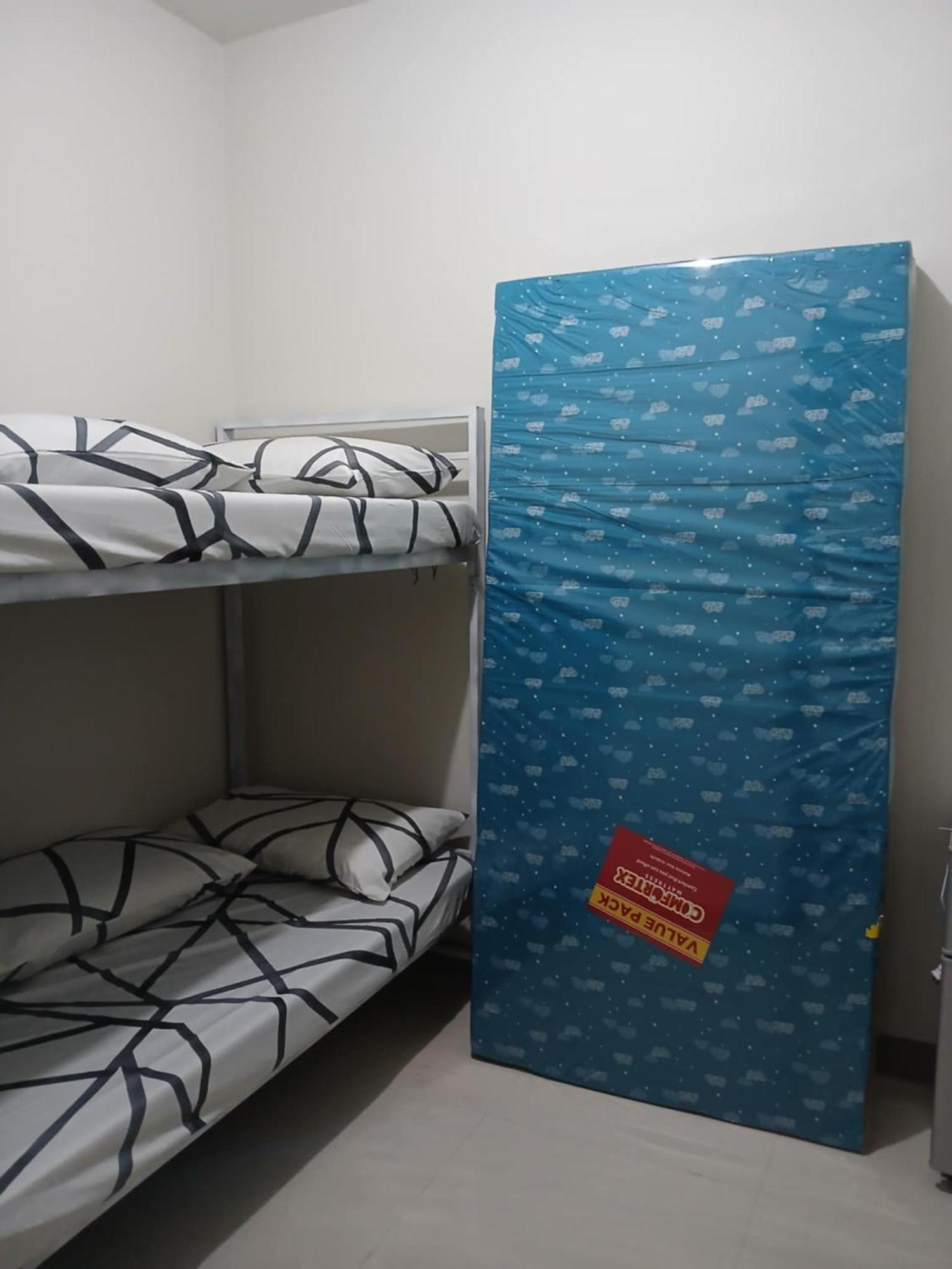2 Bedroom Just Accross Moa And Smx By Jam Ez Apartment *