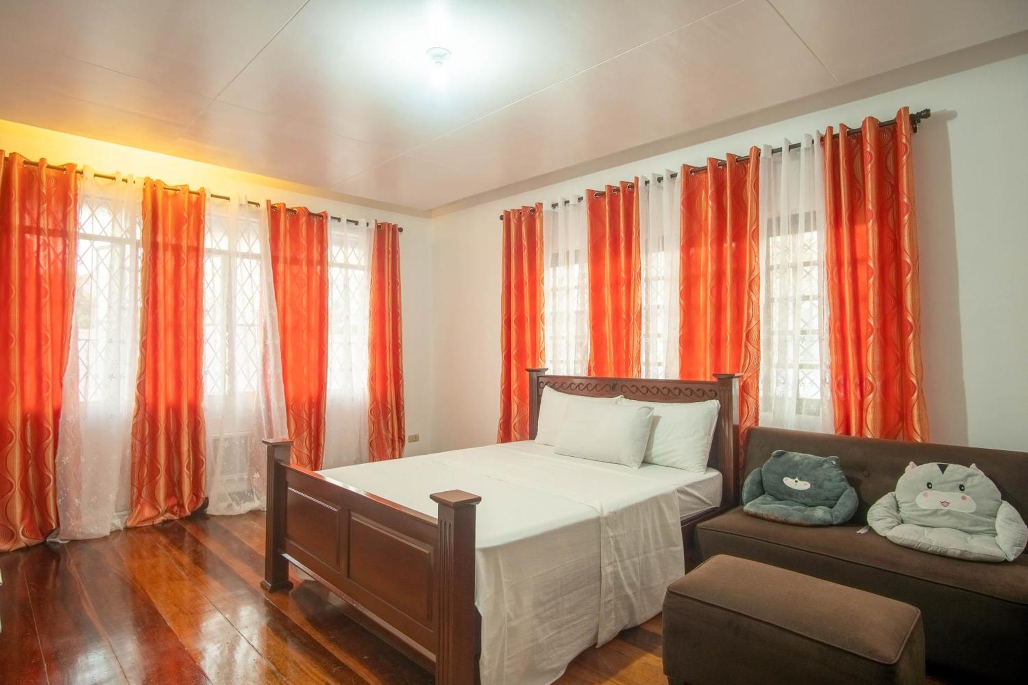 Holiday home Casa Nostalgia Manila