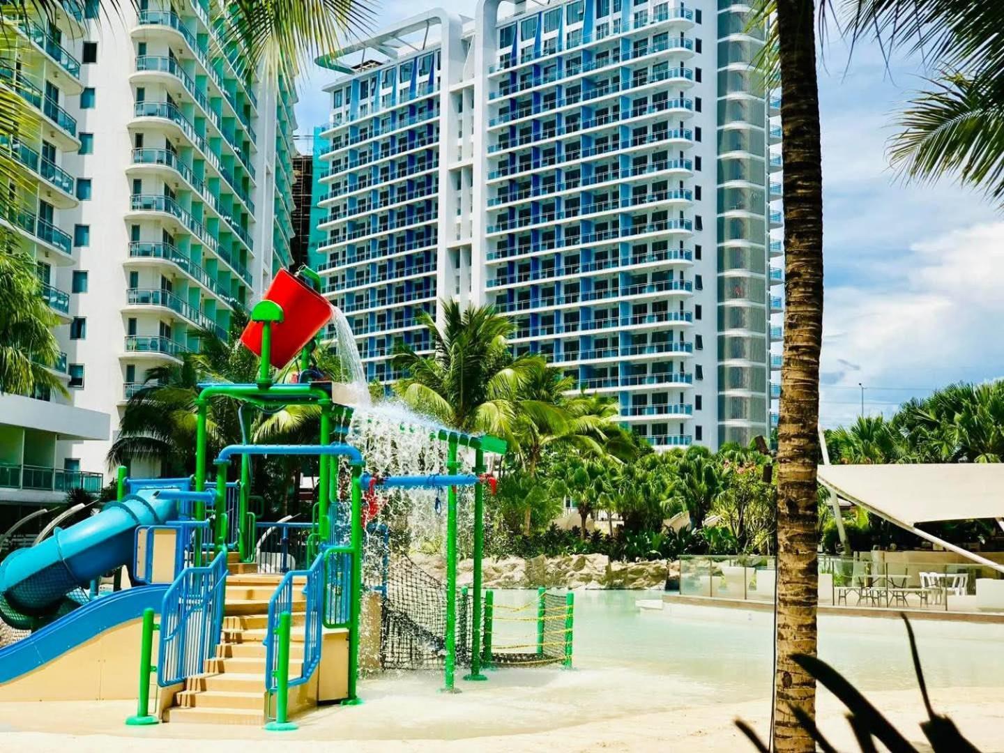 Escape Haven Azure - Rio East *