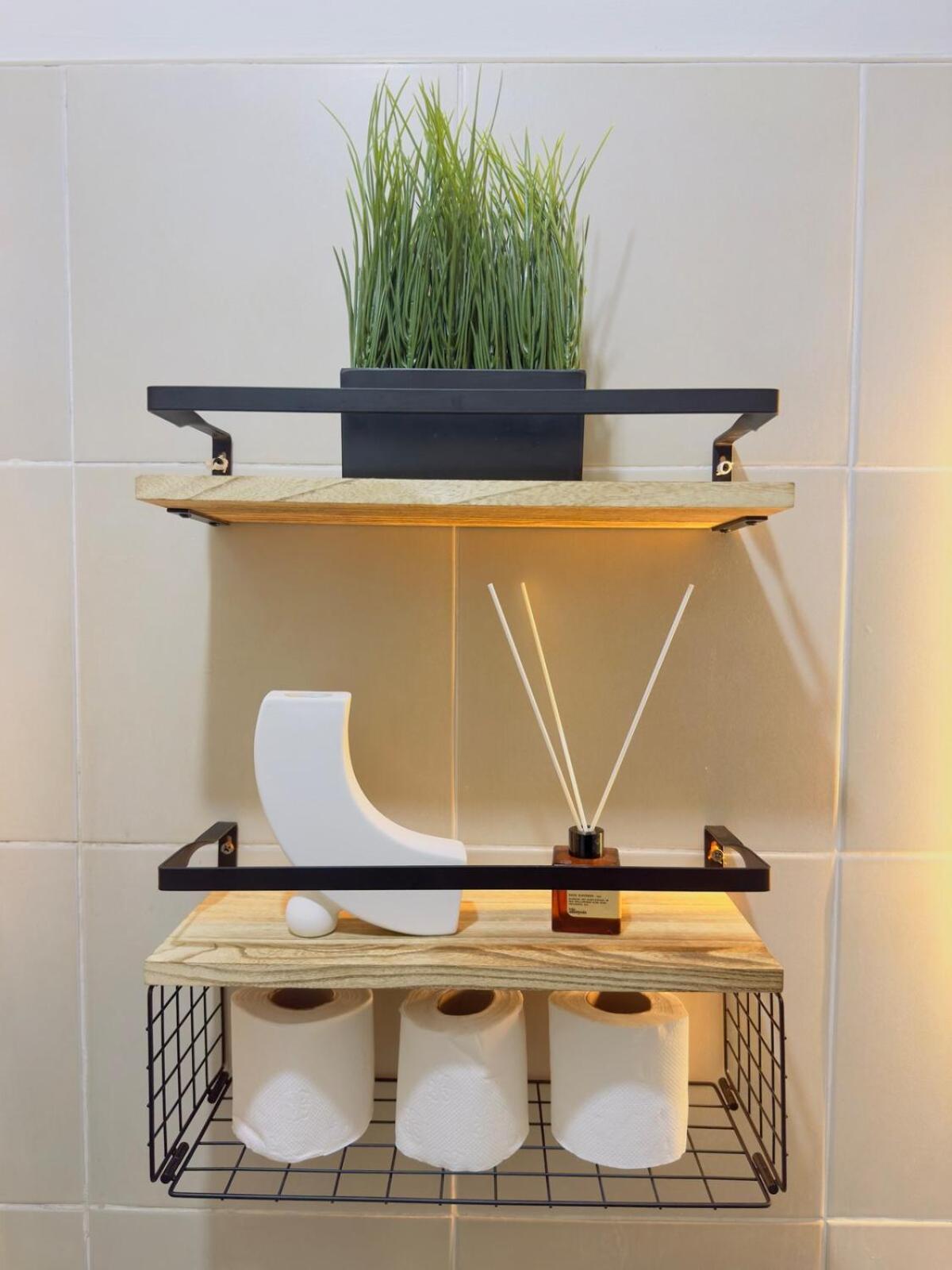 2br Unit Near Bgc *
