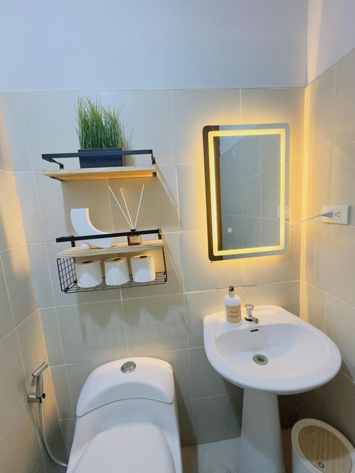 Apartment 2br Unit Near Bgc Manila
