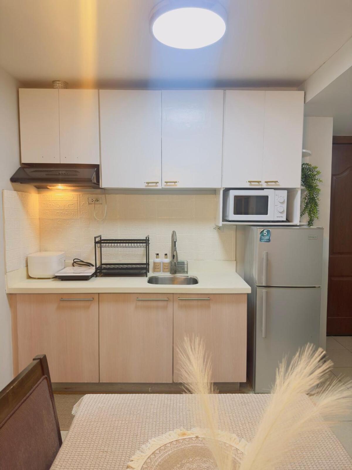 Apartment 2br Unit Near Bgc *