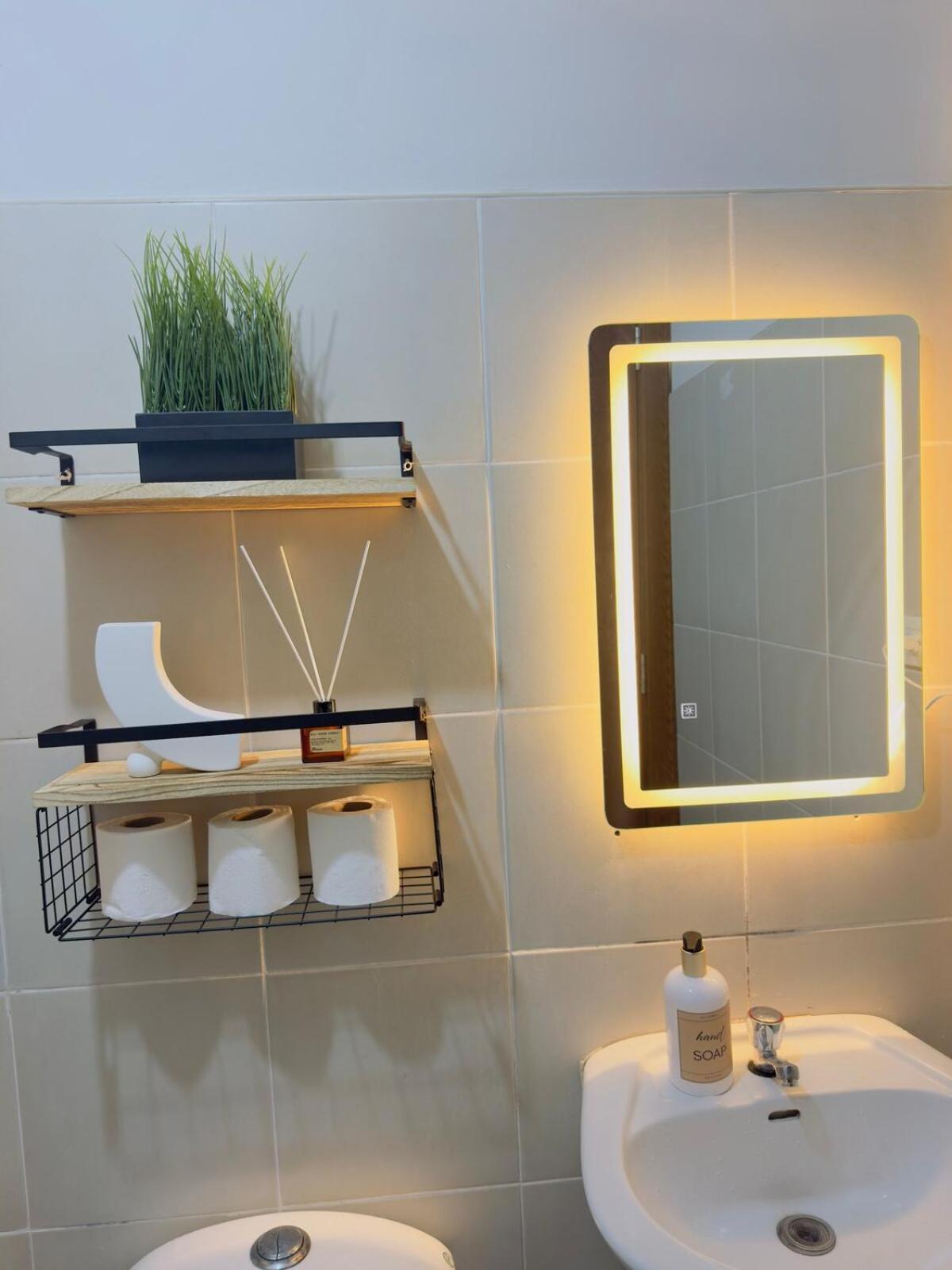 Apartment 2br Unit Near Bgc Manila