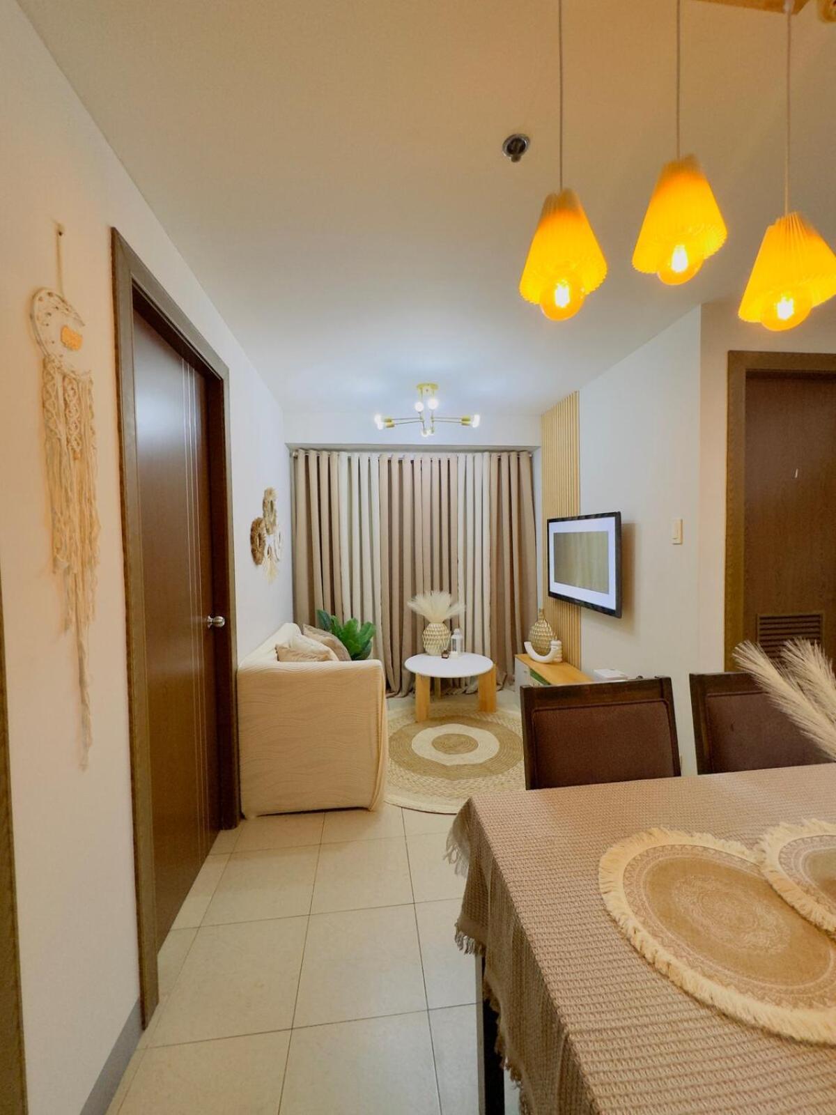 2br Unit Near Bgc