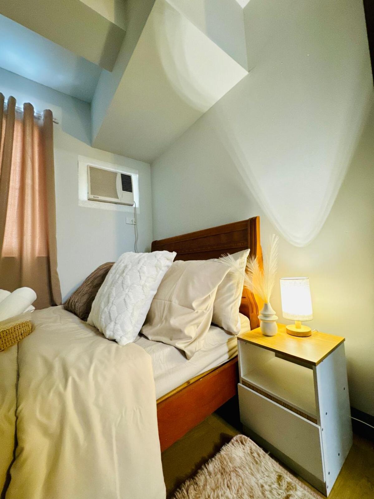 2br Unit Near Bgc Apartment