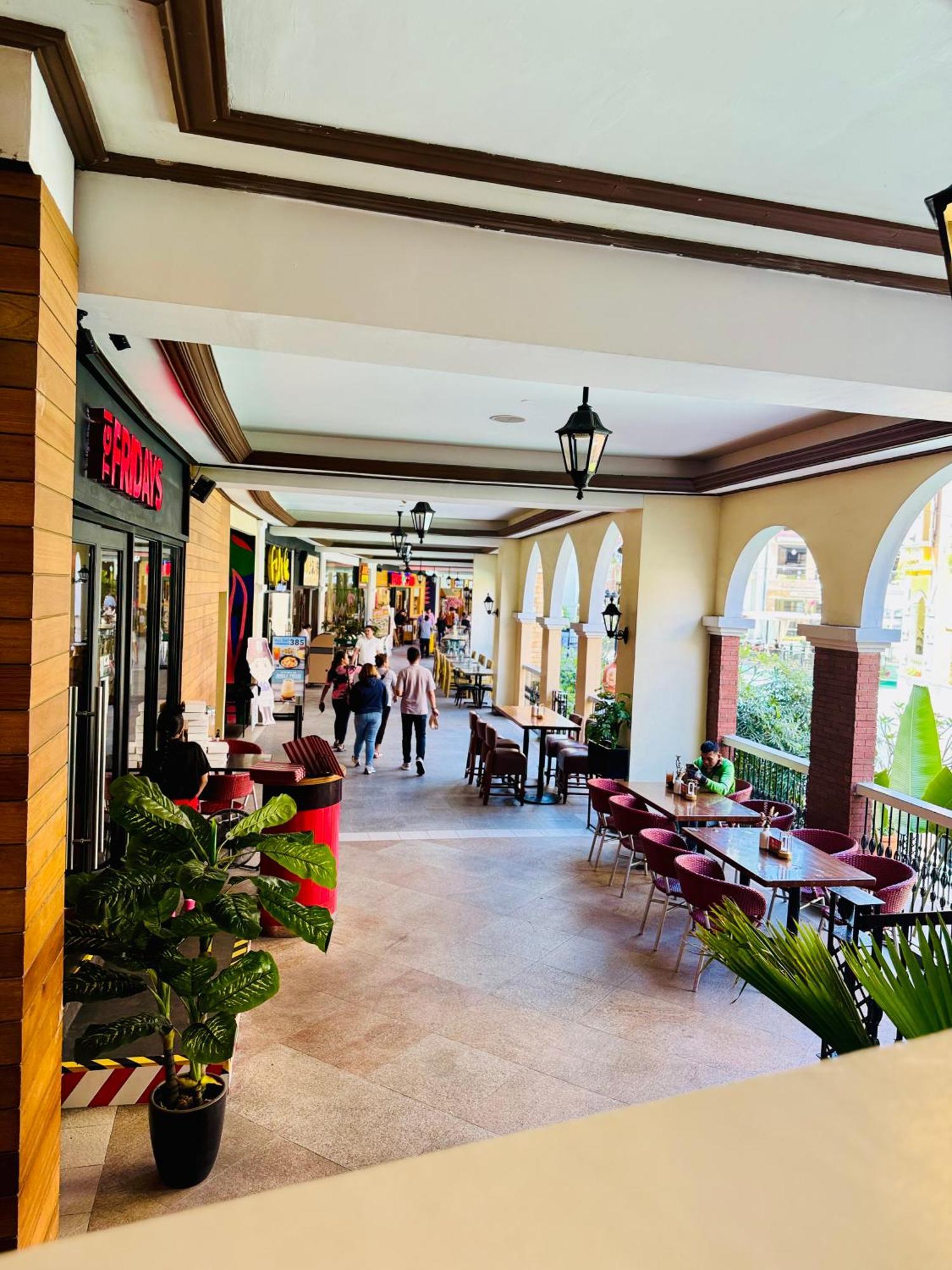 Industrial Chic In Mckinley Hill Walk To Venice Mall Apartment Manila