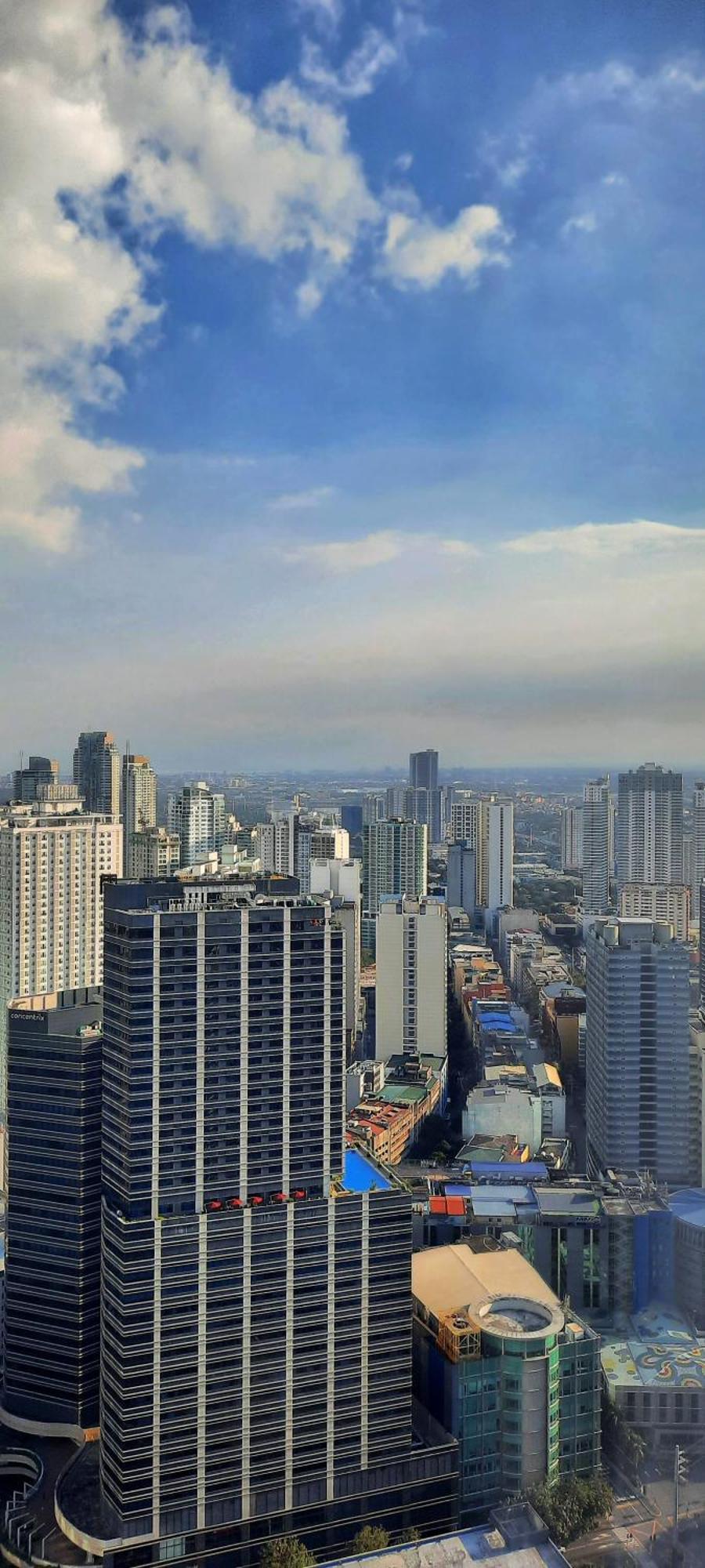 Skyline View 53f-air Residences *