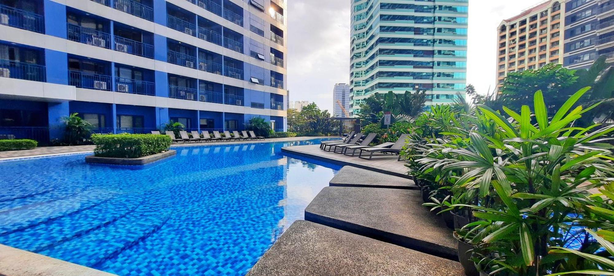 Skyline View 53f-air Residences Aparthotel Manila