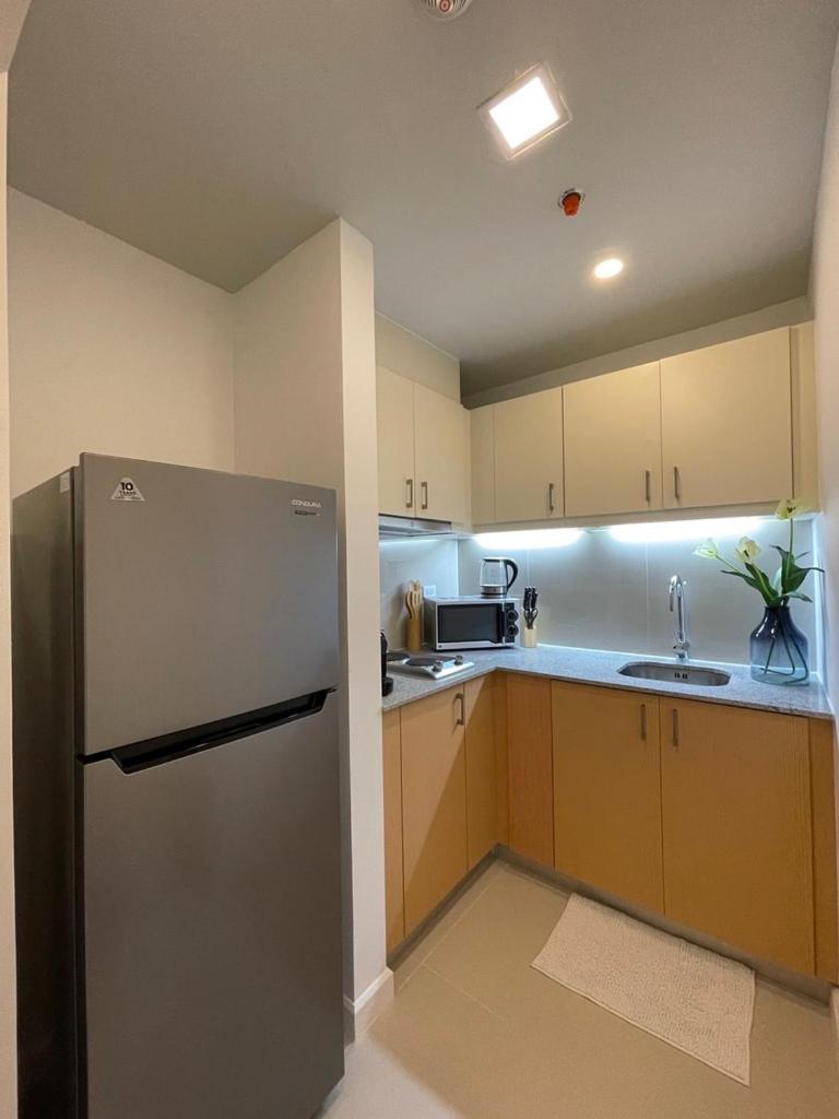 Cozy 1 Bedroom In Uptown Bgc Apartment Manila