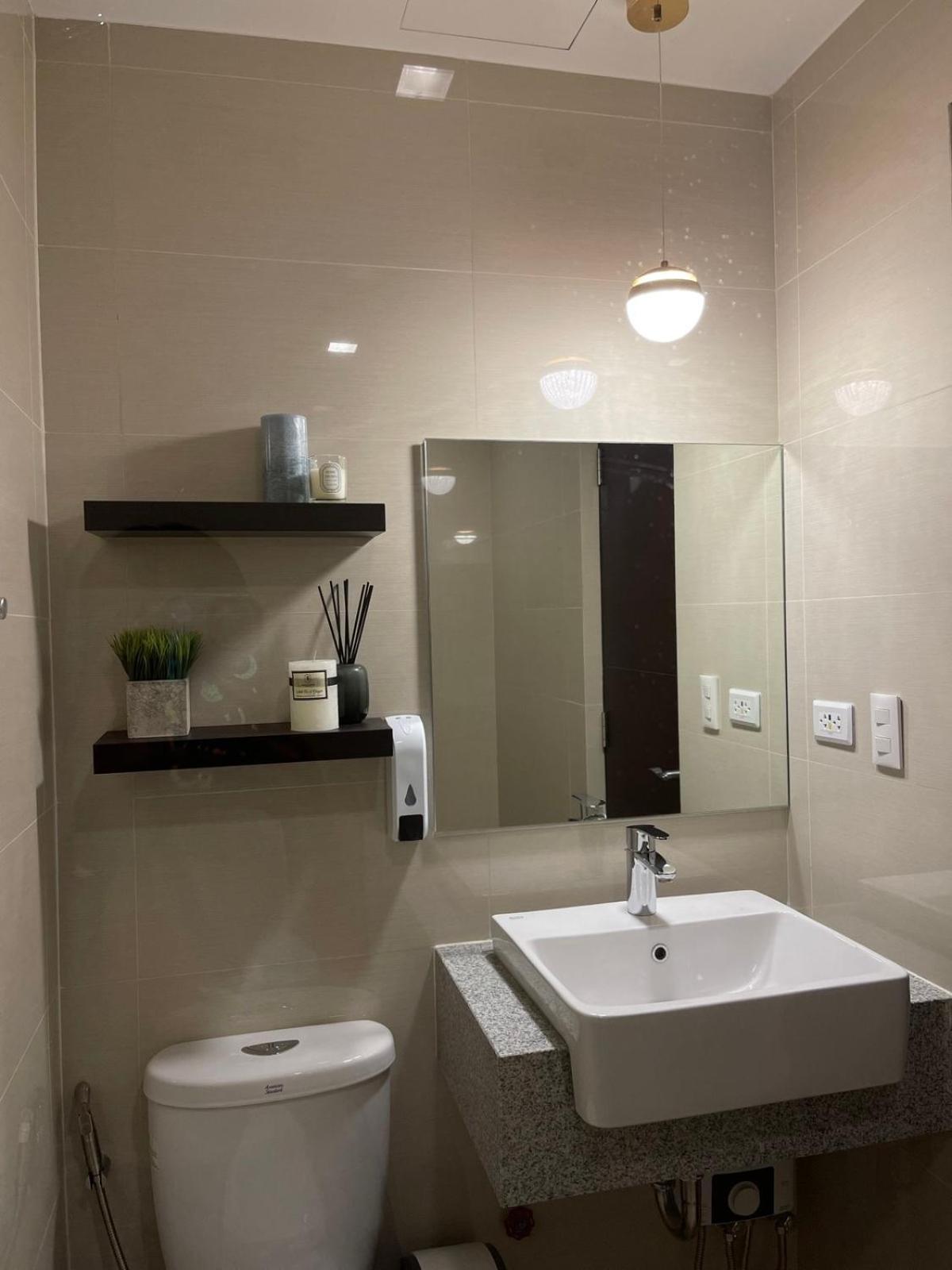 Cozy 1 Bedroom In Uptown Bgc