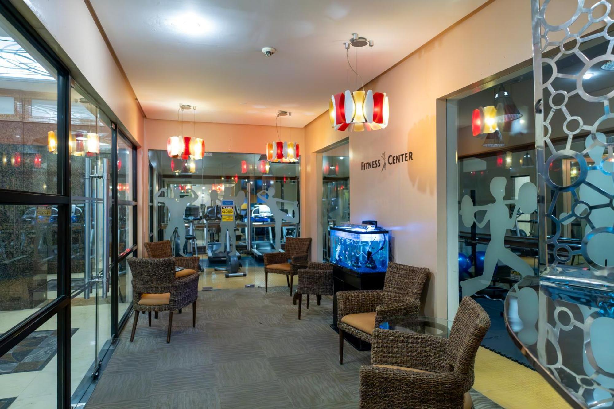 Forbeswood Parklane 1br With Golf View Apartment *