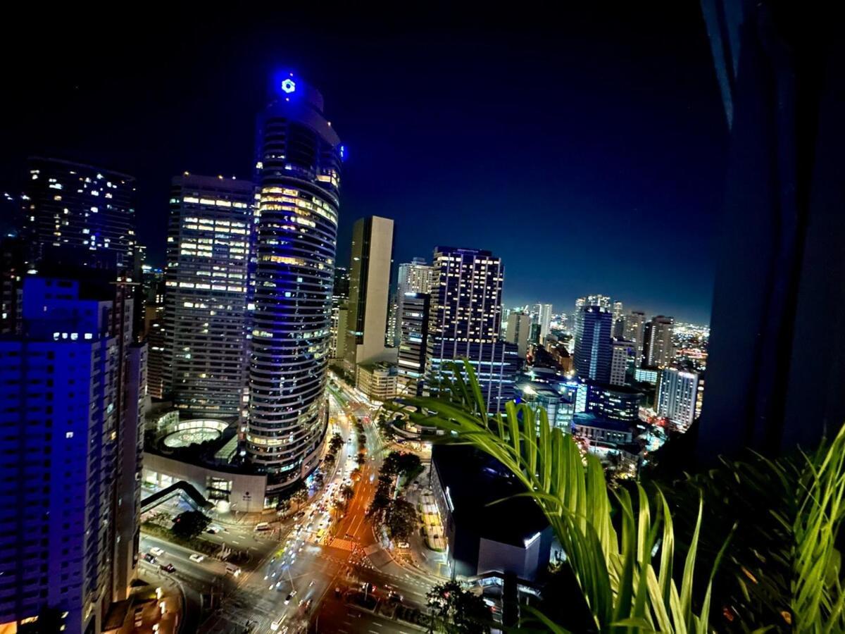 Apartment Glamorous Fully Equipped 1br Staycation In Makati *