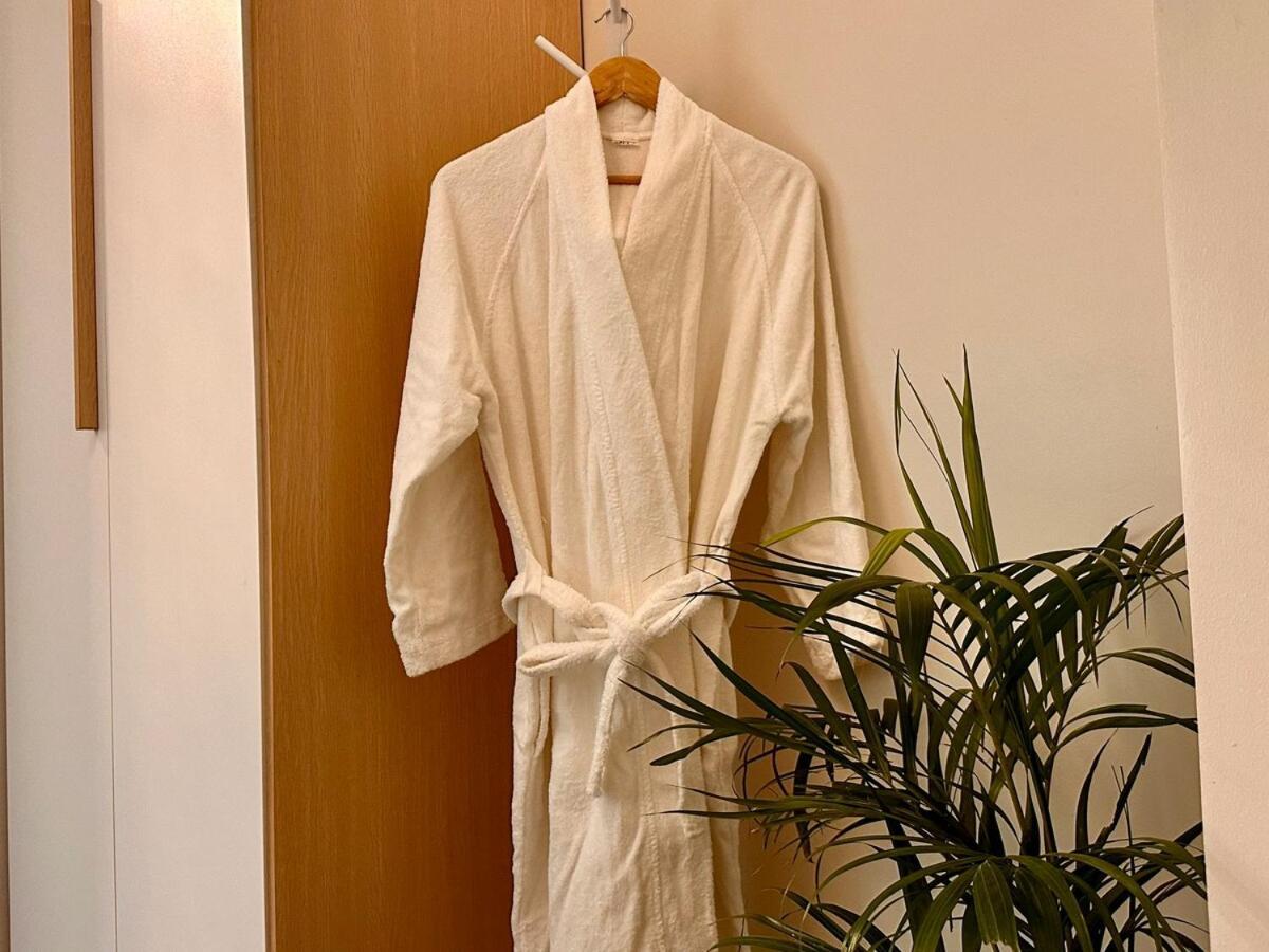 Glamorous Fully Equipped 1br Staycation In Makati *