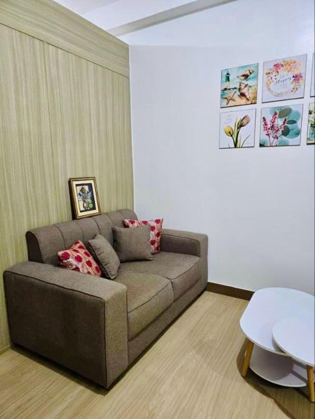 Hostel Rs Haven At Trees Quezon City