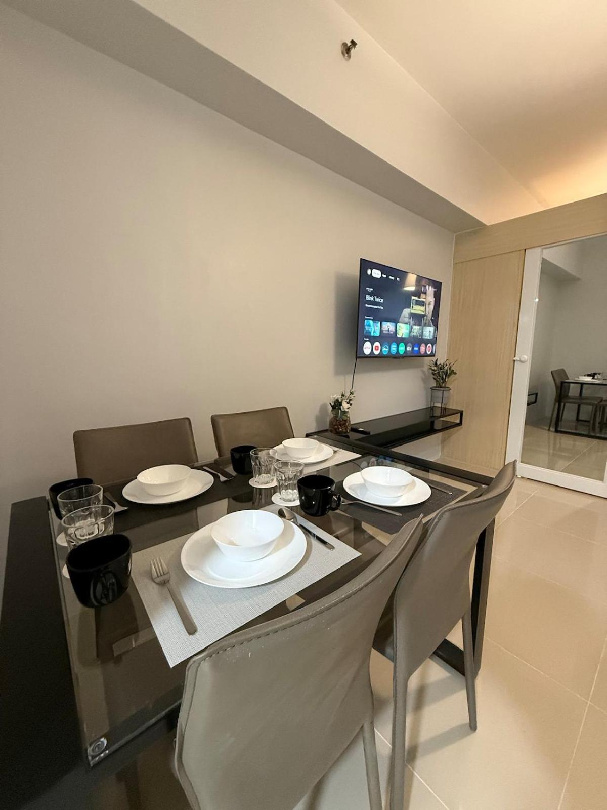 Apartment Jazz Mall Tower 4 Rm 323 Spacious 1 Bedroom With Balcony Netflix 100mbps Manila