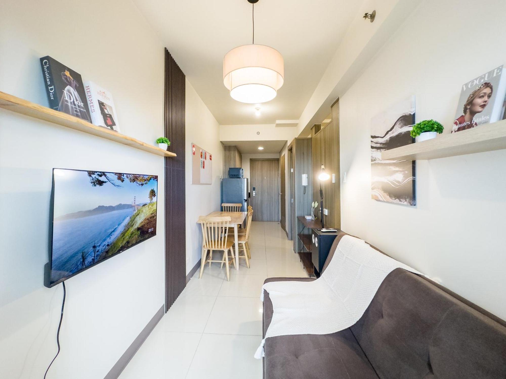 Gemstonebr In Smdc Coast Residences Manila