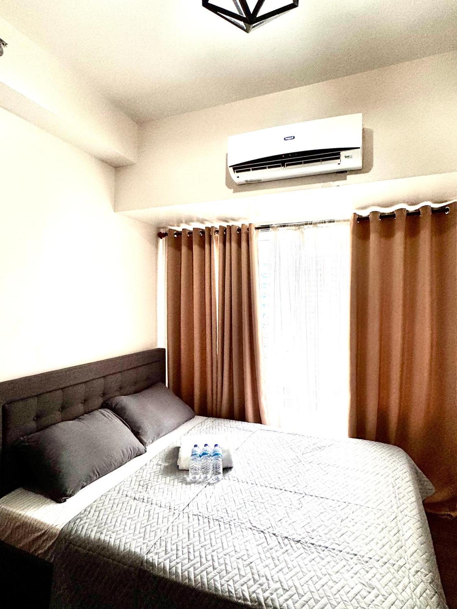 Apartment Makati Oasis The Air Residences #2148 Manila