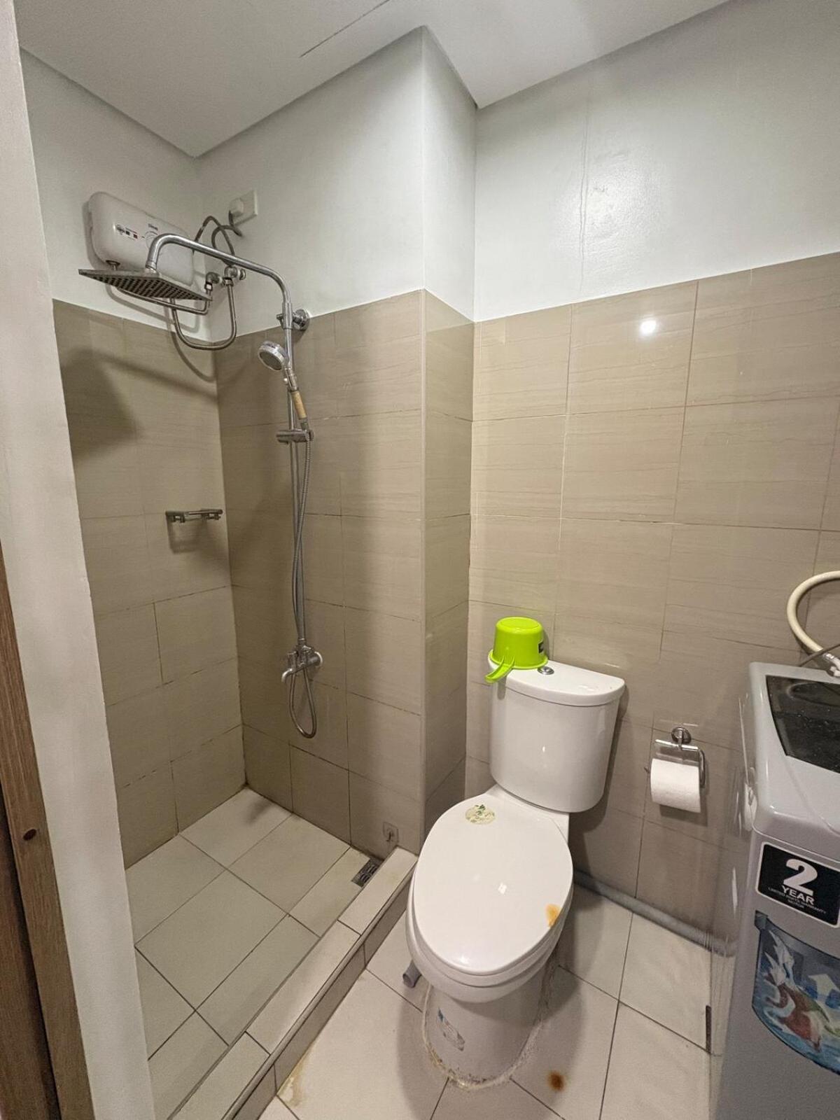 Metros Hideaway Shore 2 Tower 1 Manila