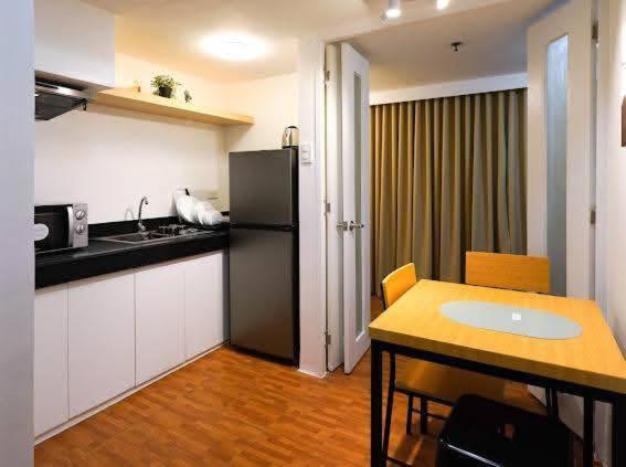 Cedrosa Lofts Apartment Manila