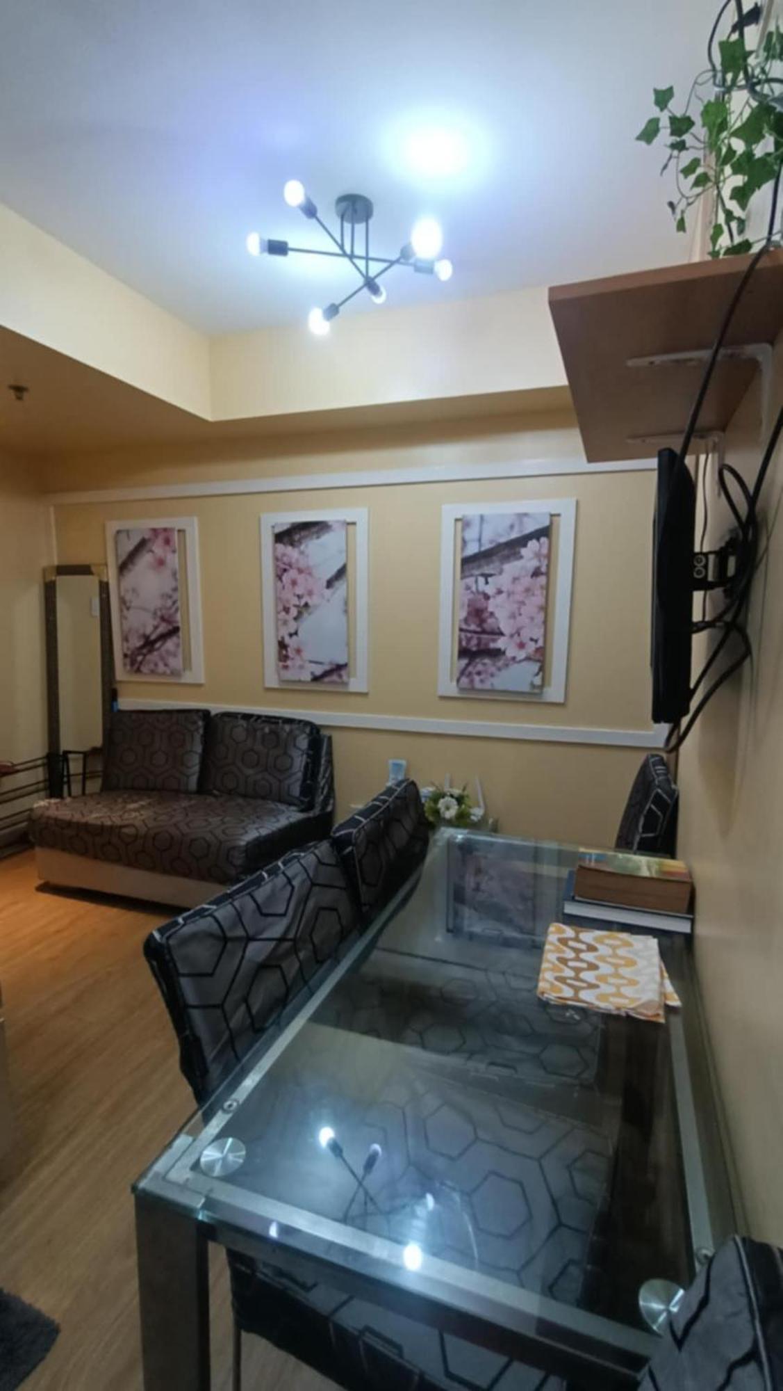 Joy Azure Escapes Hotel Paranaque City