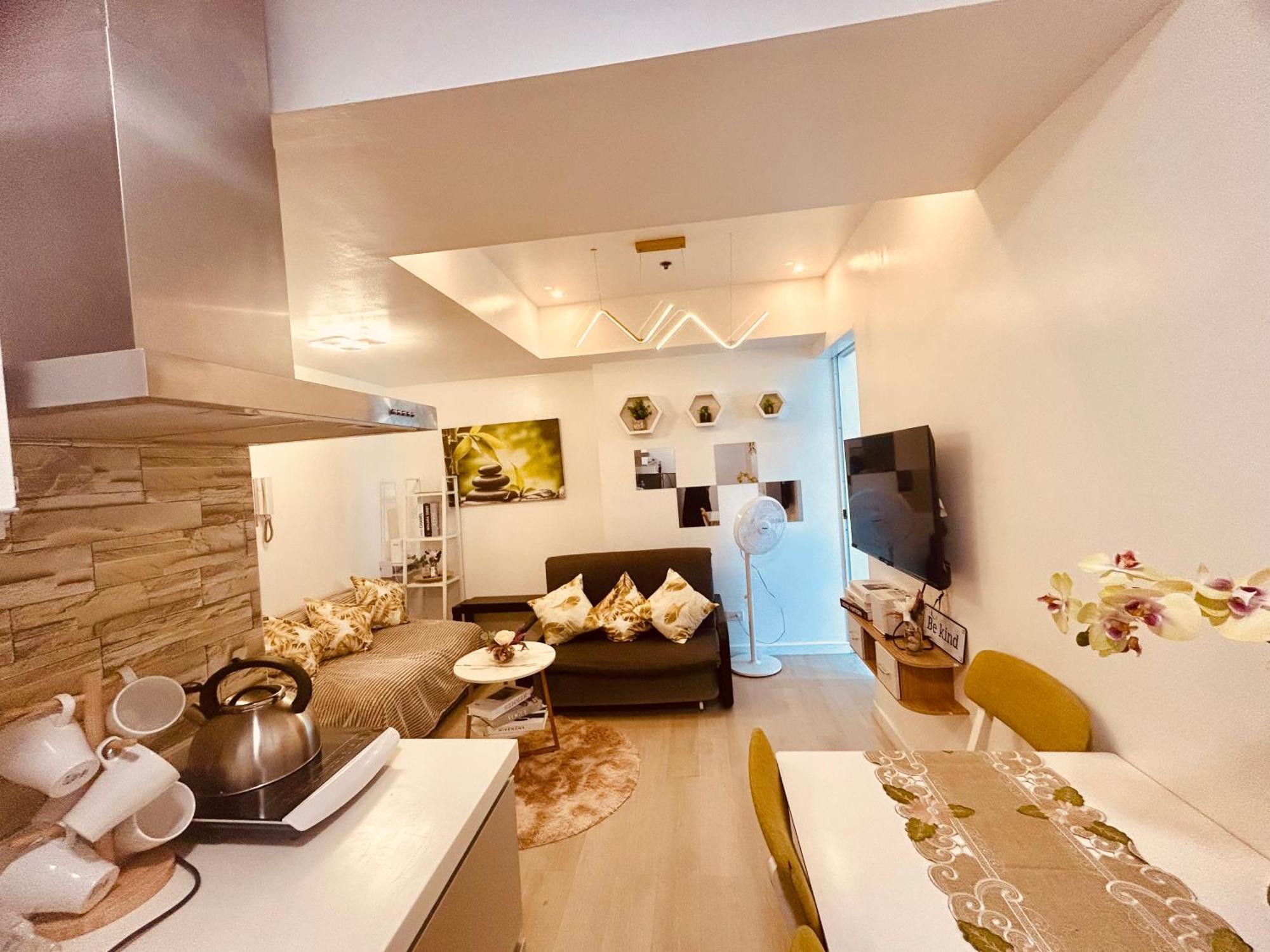 2br In Azure With Bay View & Laguna De Bay View Aparthotel *