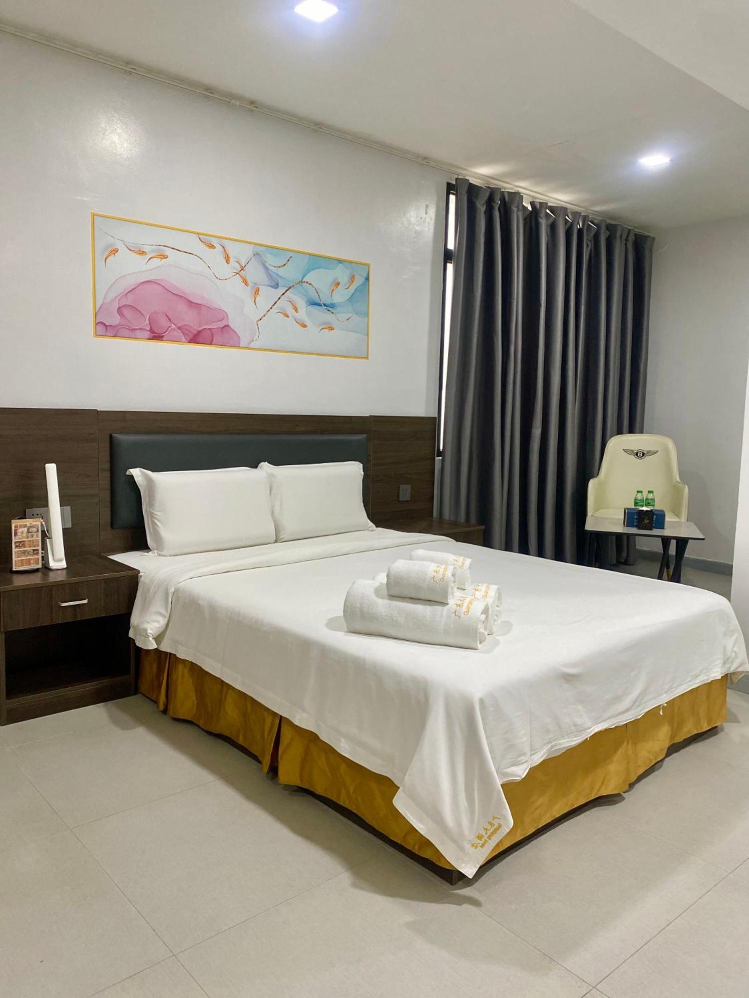 Guangdon Business Hotel-near Mall Of Asia, Smx & World Trade Center 3*