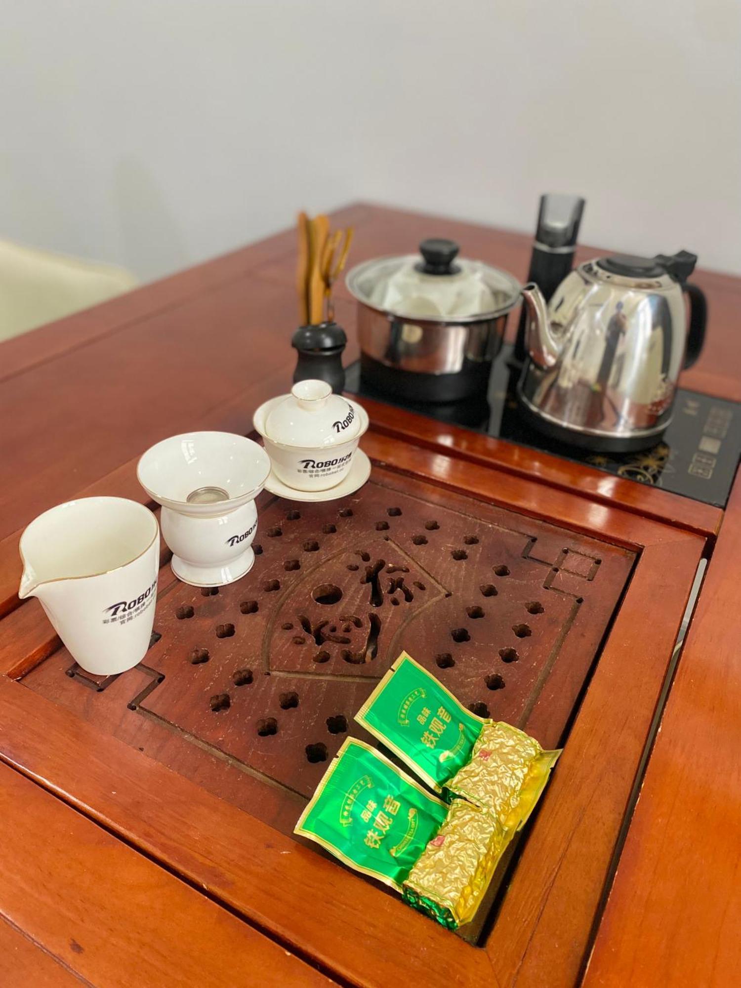 Guangdon Business Hotel-near Mall Of Asia, Smx & World Trade Center 3* Manila