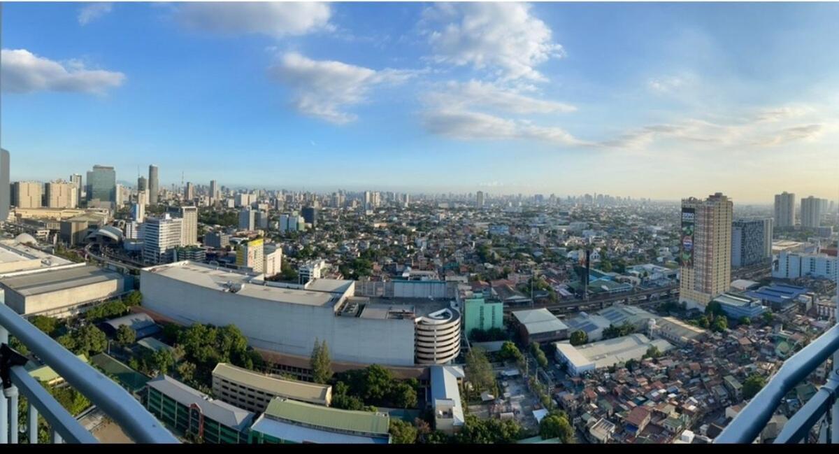 A Premium In A Prime Location Connected To Sm North Edsa Mall And Walking Distance To Solaire And Casino And Trinoma Mall In Quezon Apartment