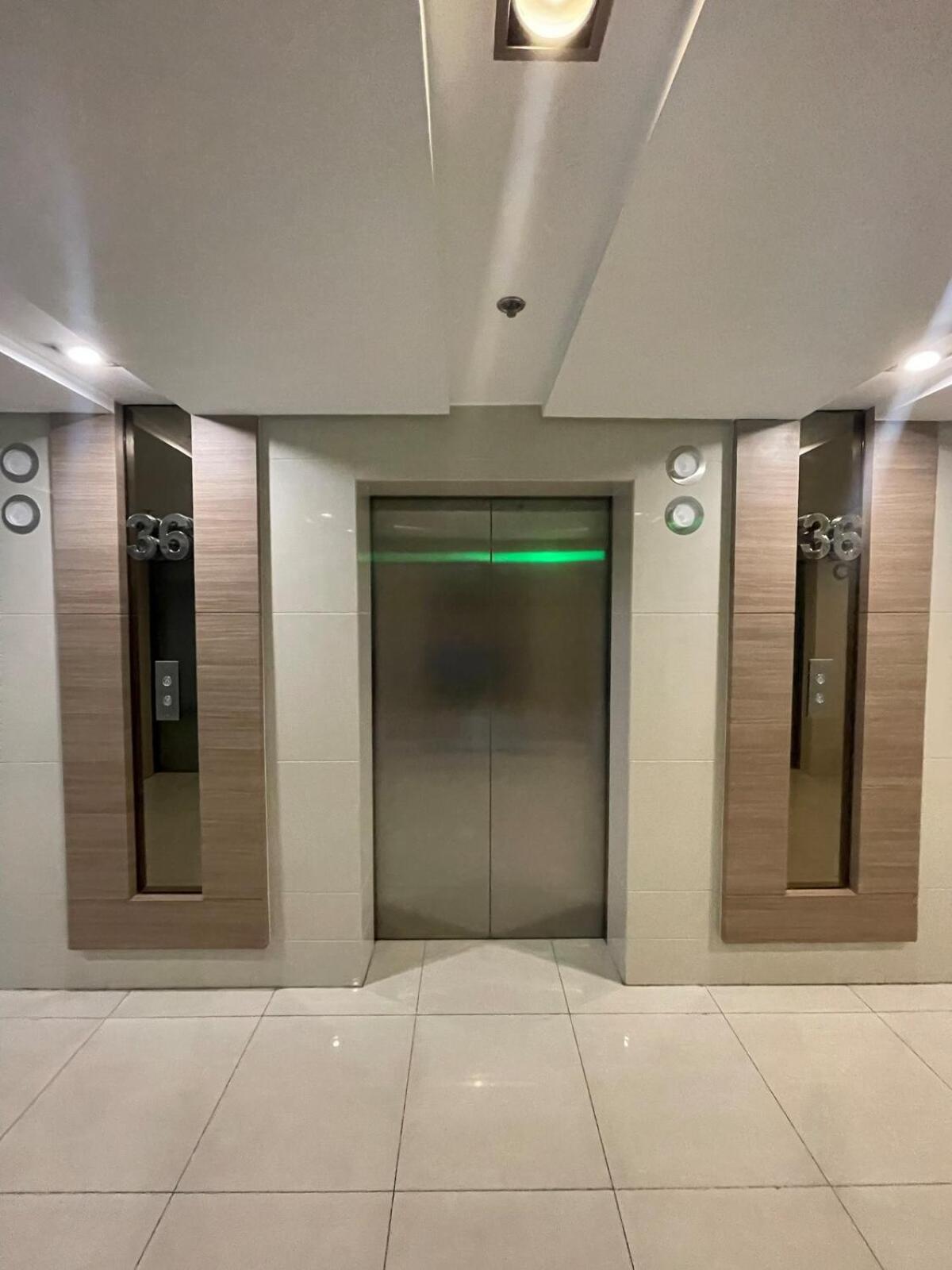 A Premium In A Prime Location Connected To Sm North Edsa Mall And Walking Distance To Solaire And Casino And Trinoma Mall In Quezon Apartment