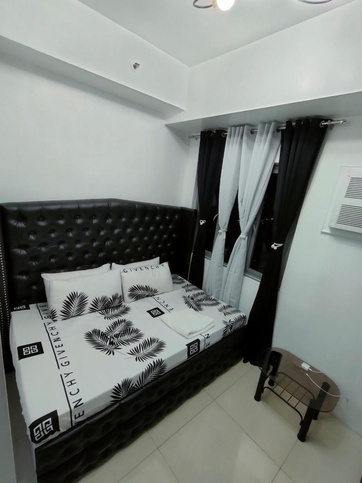 A Premium In A Prime Location Connected To Sm North Edsa Mall And Walking Distance To Solaire And Casino And Trinoma Mall In Quezon *
