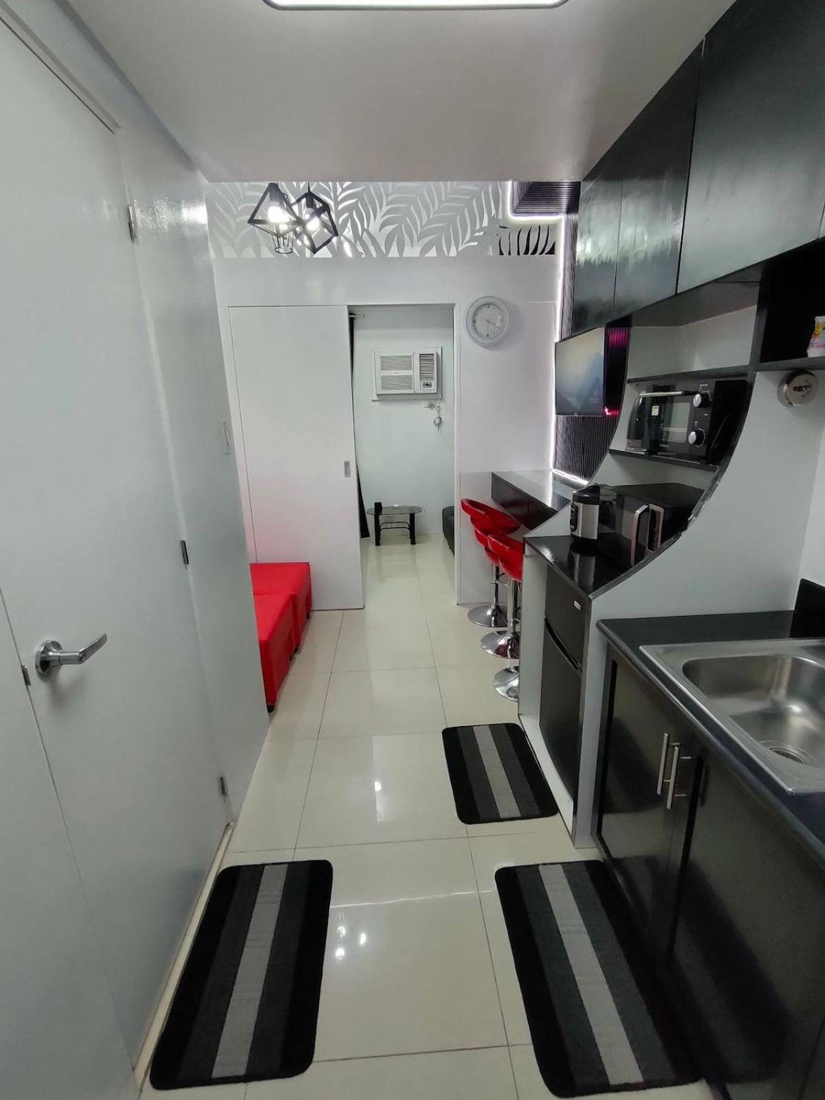 Apartment A Premium In A Prime Location Connected To Sm North Edsa Mall And Walking Distance To Solaire And Casino And Trinoma Mall In Quezon *