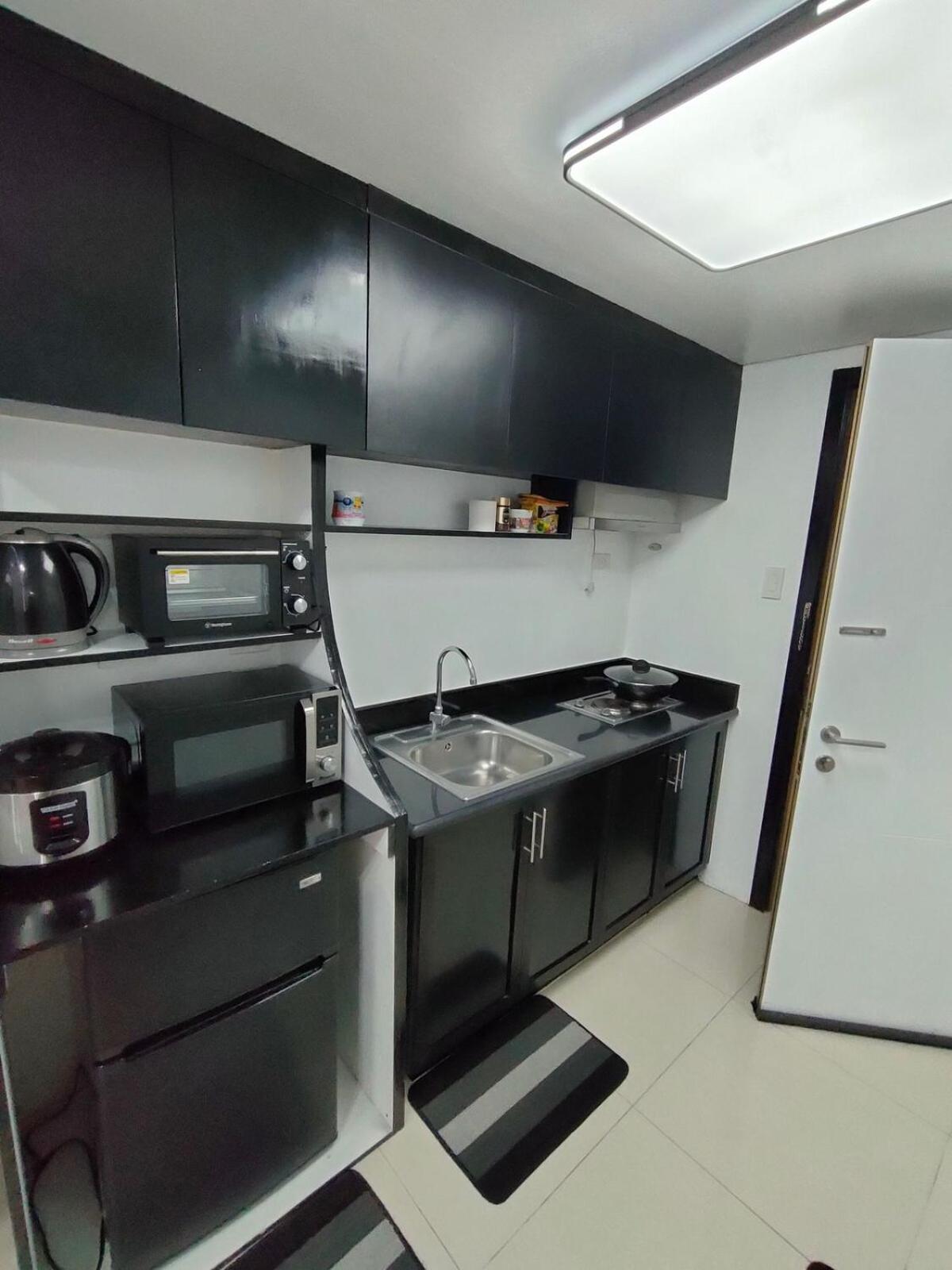 A Premium In A Prime Location Connected To Sm North Edsa Mall And Walking Distance To Solaire And Casino And Trinoma Mall In Quezon *