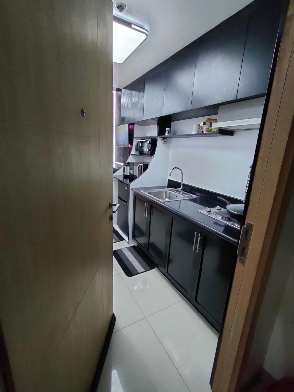 A Premium In A Prime Location Connected To Sm North Edsa Mall And Walking Distance To Solaire And Casino And Trinoma Mall In Quezon * Manila