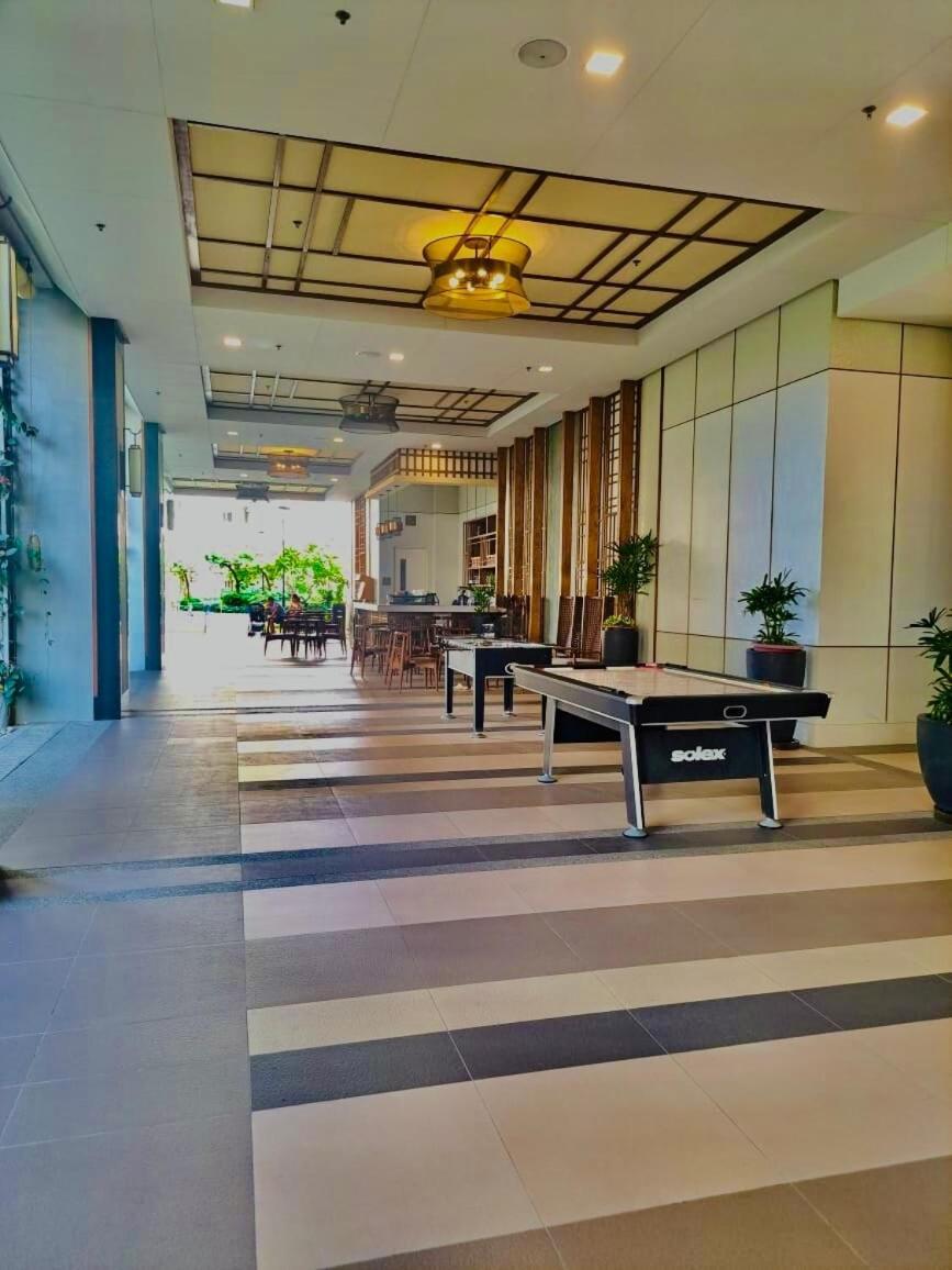 Ace * Manila