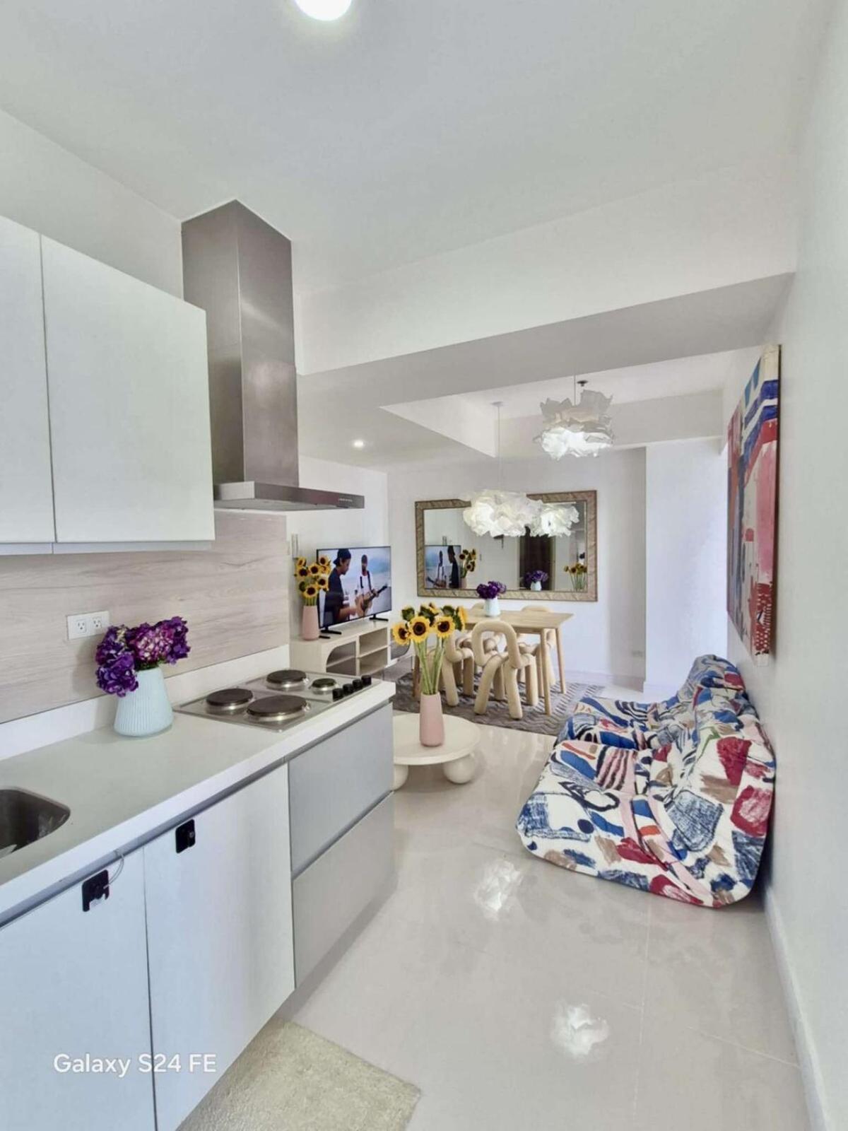 Jing'scrib 2br By Azure Near Airport Apartment *