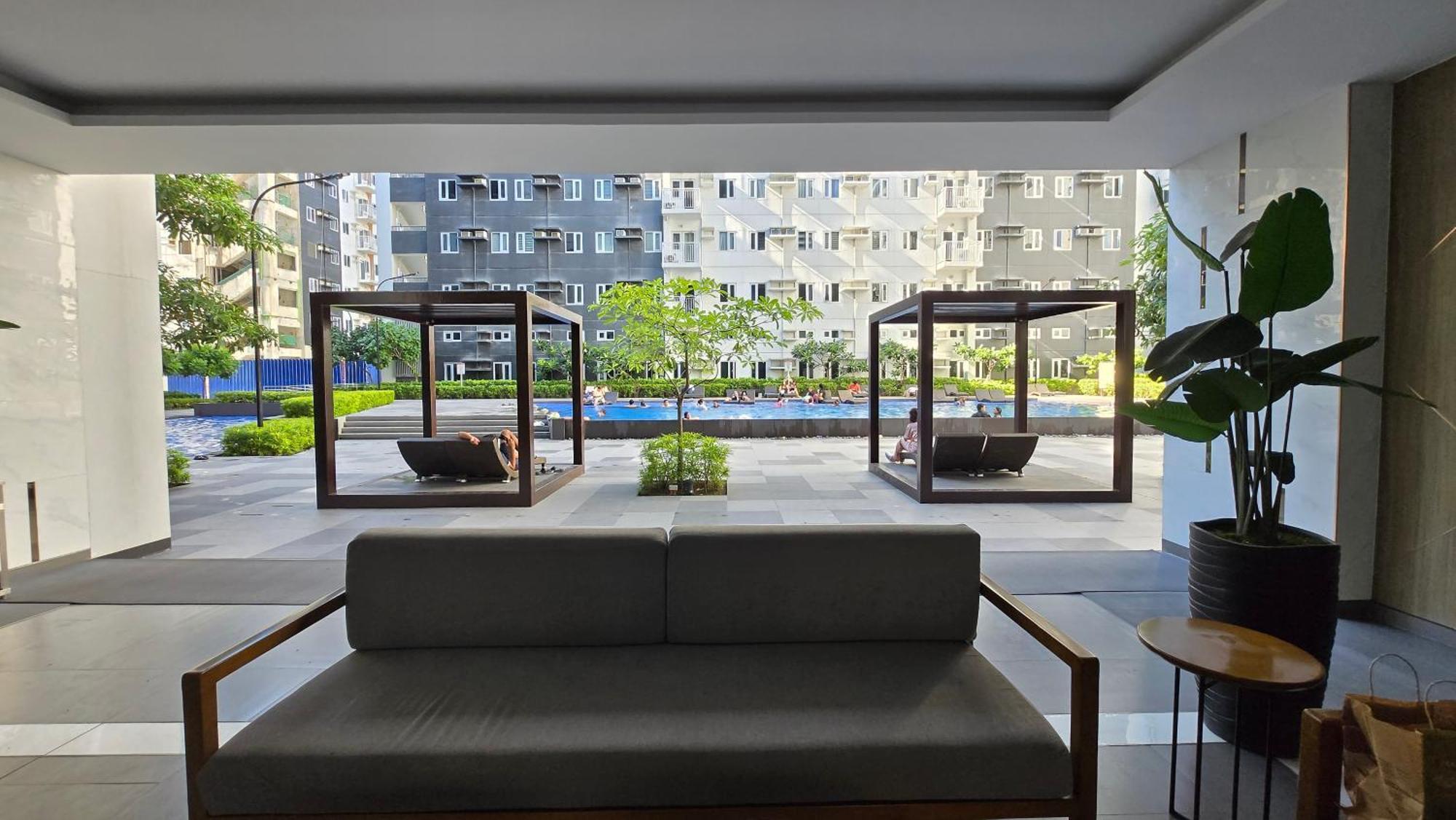 Apartment Urban Oasis 2br With Multiple Pools At Smdc Charm Residences