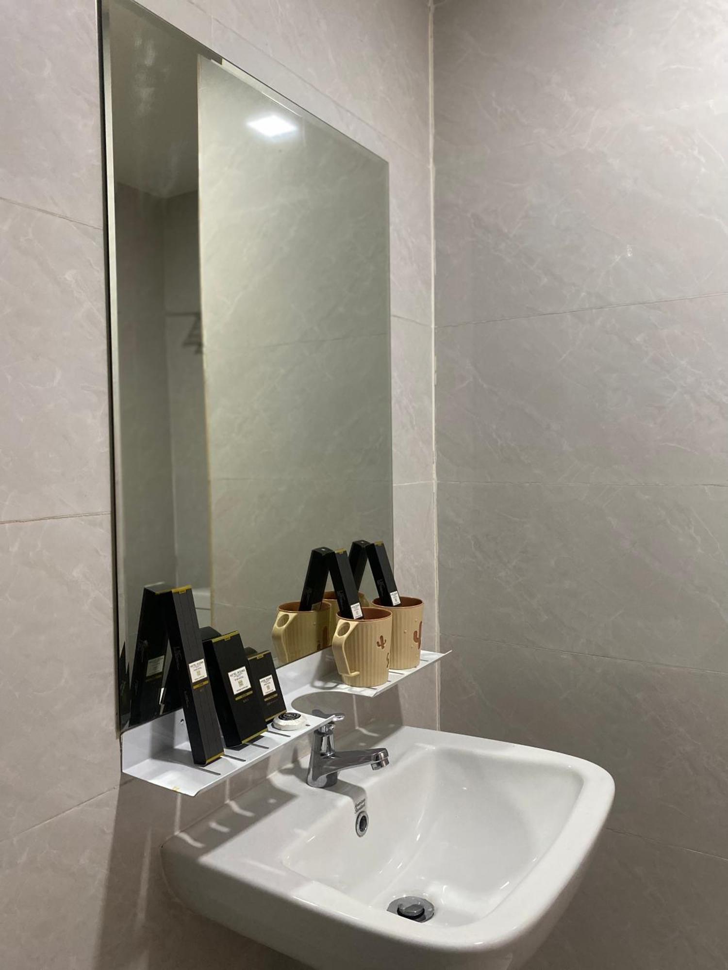 Hotel Guangdon Business Hotel-near Mall Of Asia, Smx & World Trade Center