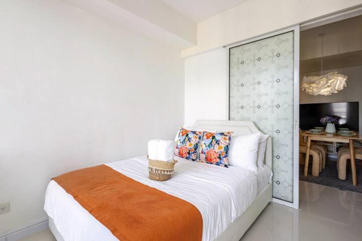 Jing'scrib 2br By Azure Near Airport * Manila