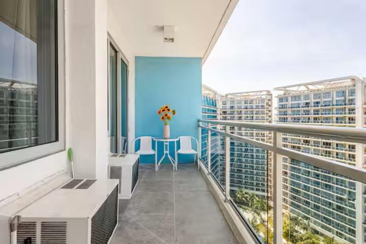 Jing'scrib 2br By Azure Near Airport *