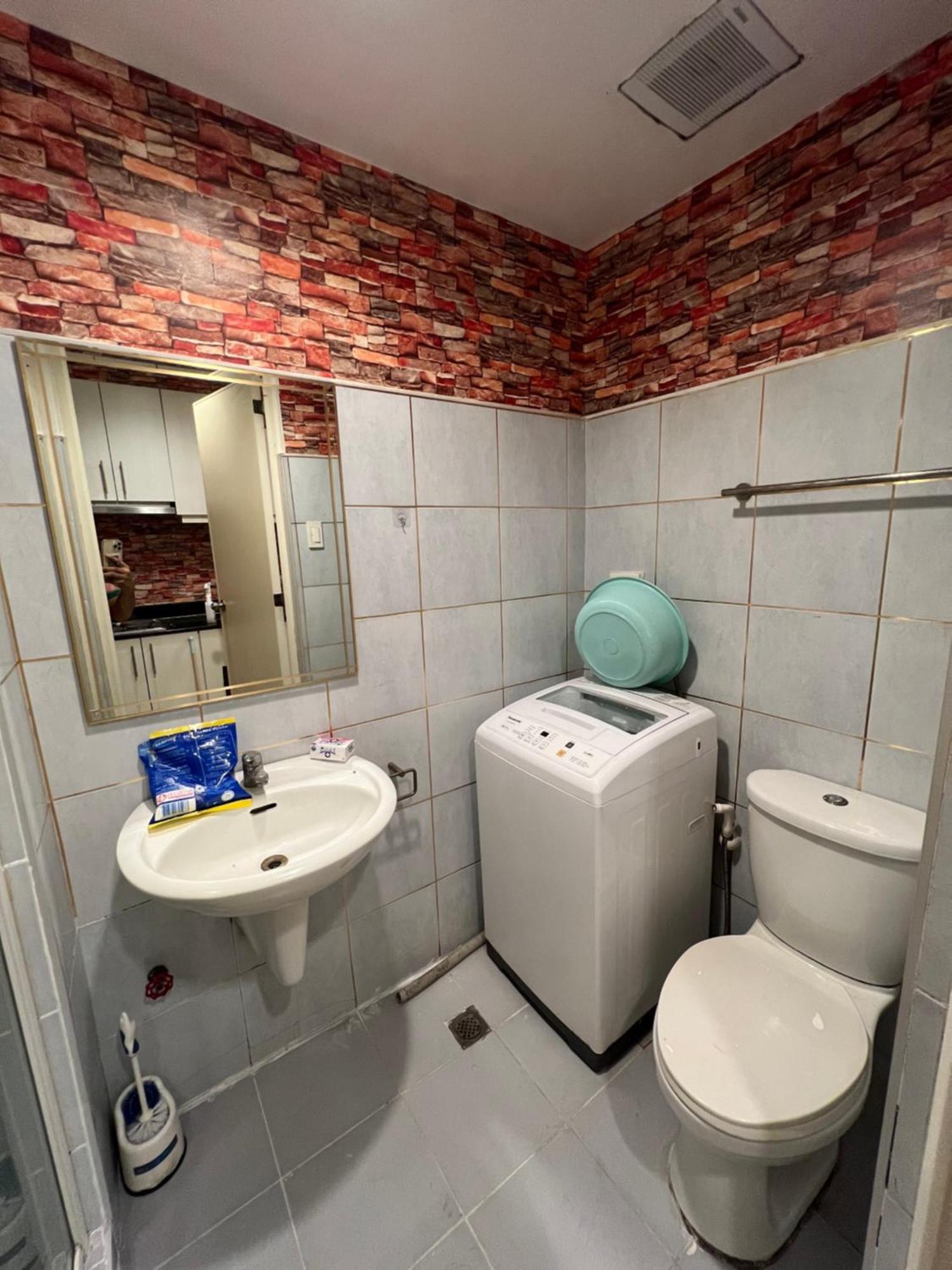 Aparthotel Sea Residences Moa Pasay City- Kirk *