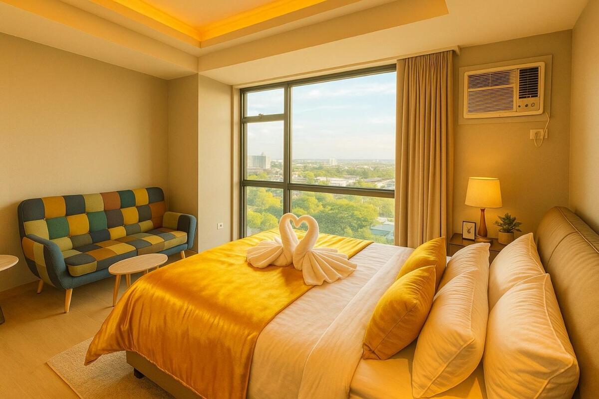Modern & Luxury 2br Near Solaire, Okada, Airport Apartment Manila